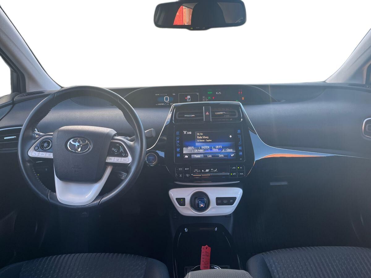 Billede af Toyota Prius Plug-in 1,8 Plugin-hybrid H3 122HK 5d Aut.