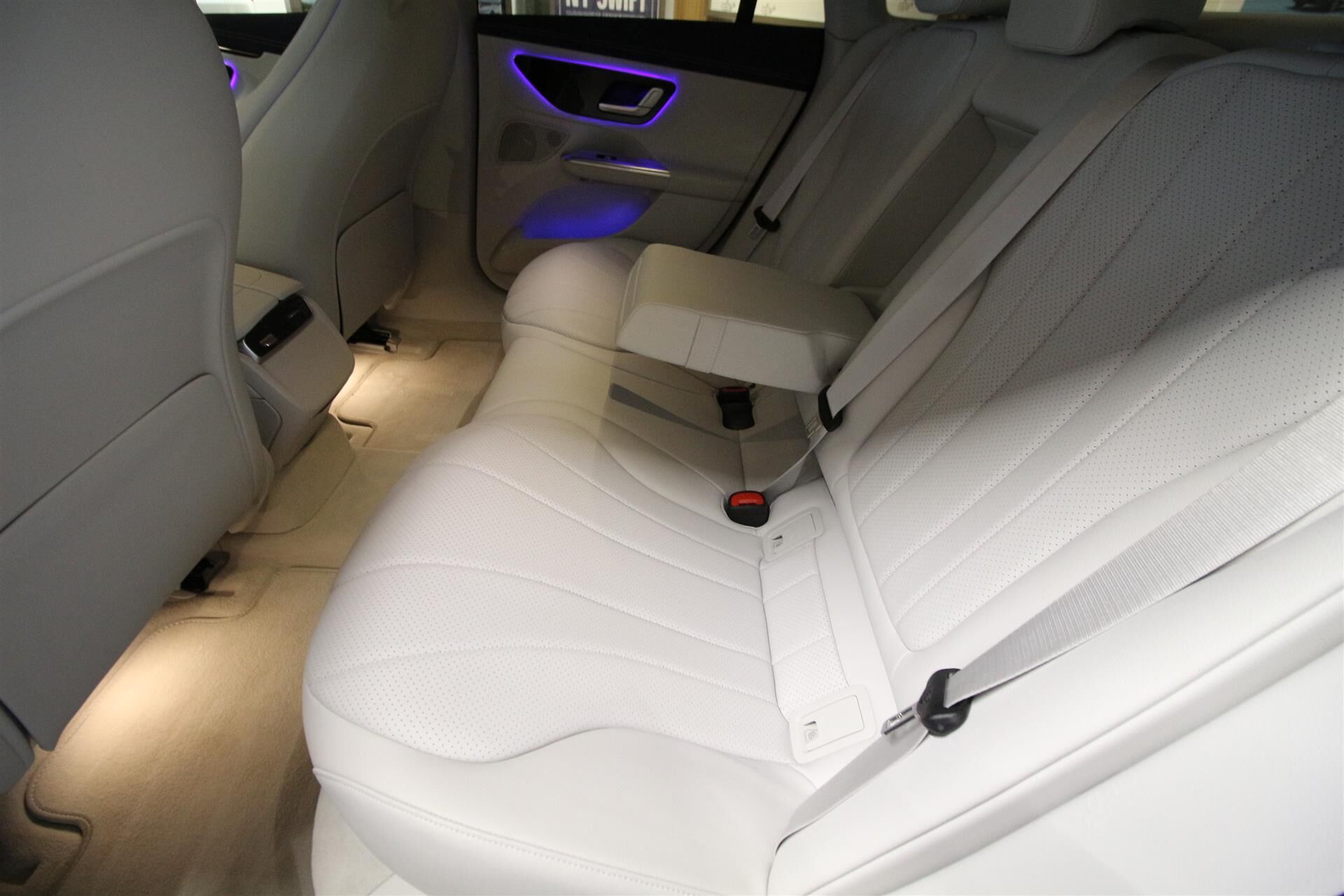 Billede af Mercedes-Benz EQE 300 EL 245HK Aut.