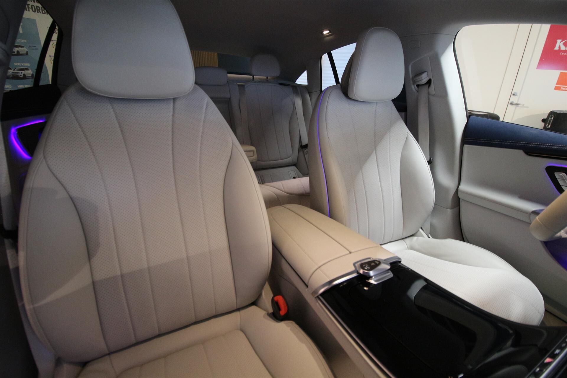 Billede af Mercedes-Benz EQE 300 EL 245HK Aut.