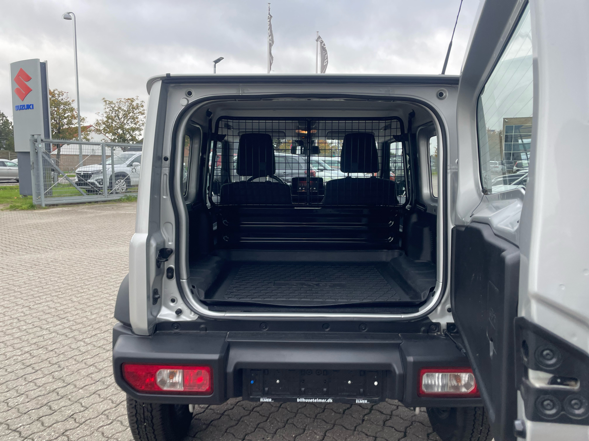 Billede af Suzuki Jimny 1,5 Touch AllGrip 102HK Van