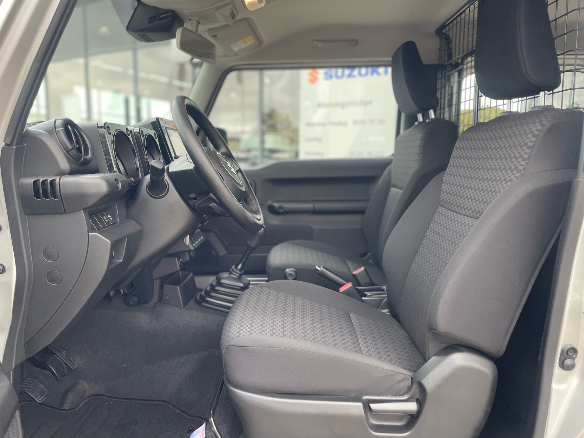 Billede af Suzuki Jimny 1,5 Touch AllGrip 102HK Van