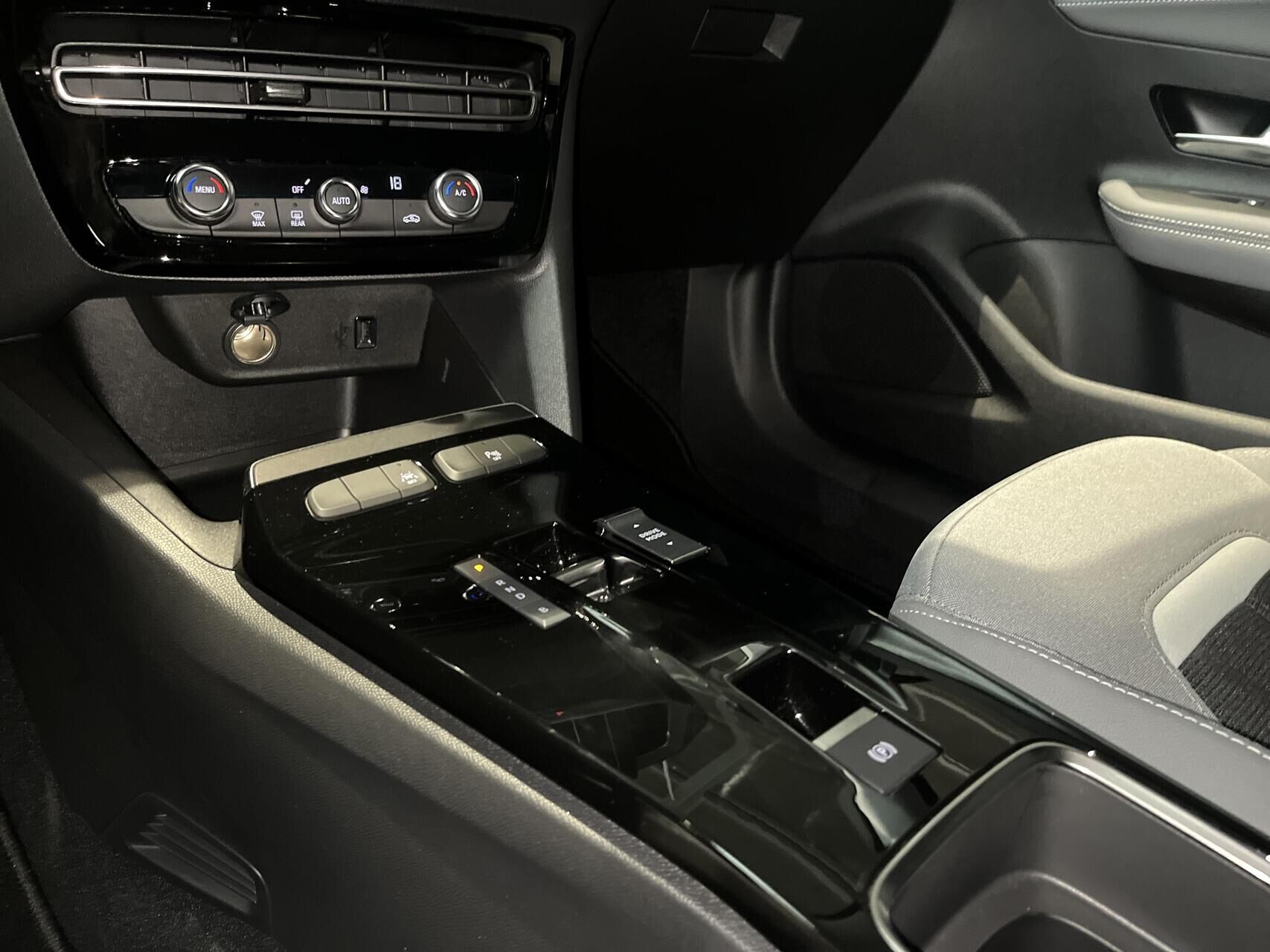 Billede af Opel Mokka-e EL Elegance 136HK 5d Aut.