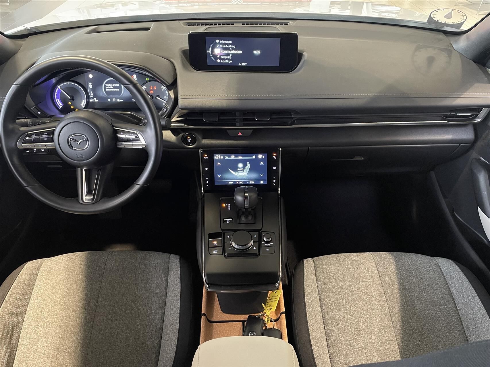 Billede af Mazda MX-30 0,8 e-Skyactiv R-EV  Plugin-hybrid Exclusive-Line 170HK 5d Trinl. Gear