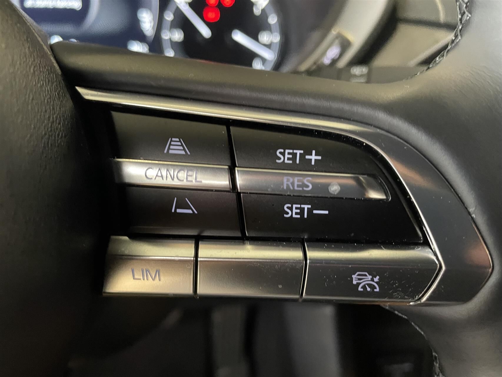 Billede af Mazda MX-30 0,8 e-Skyactiv R-EV  Plugin-hybrid Exclusive-Line 170HK 5d Trinl. Gear