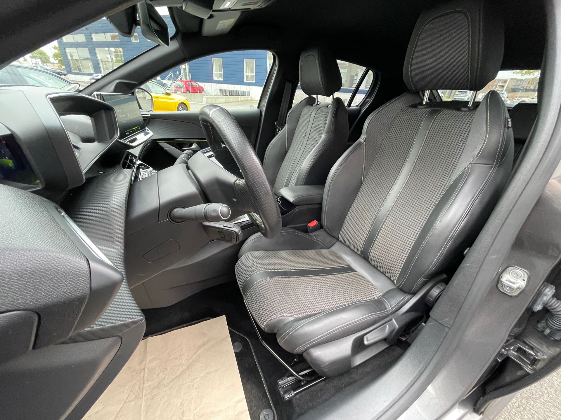 Billede af Peugeot 208 1,2 PureTech GT Line 100HK 5d 6g