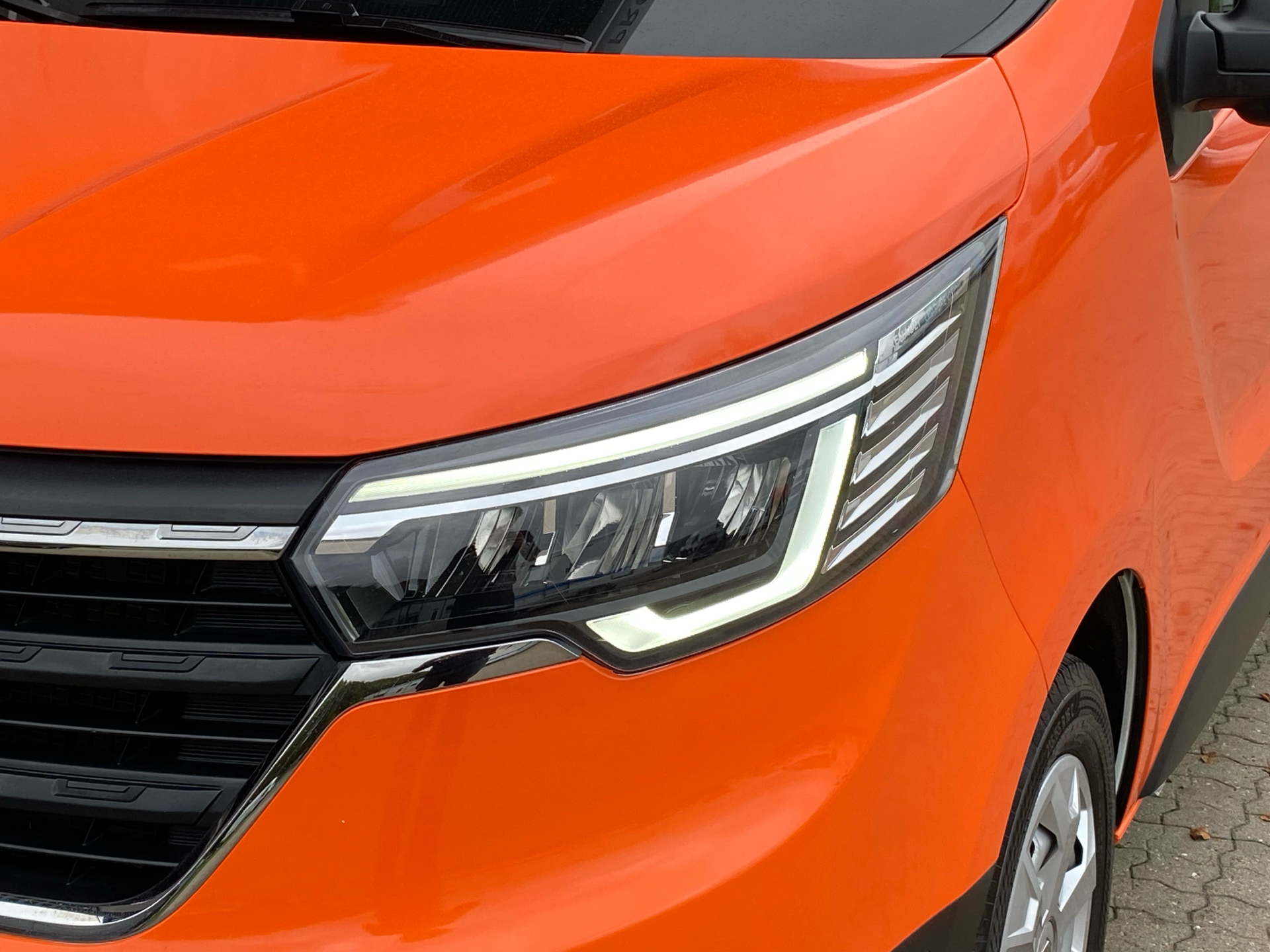 Billede af Renault Trafic L2H1 2,0 DCI start/stop EDC 150HK Van 6g Aut.