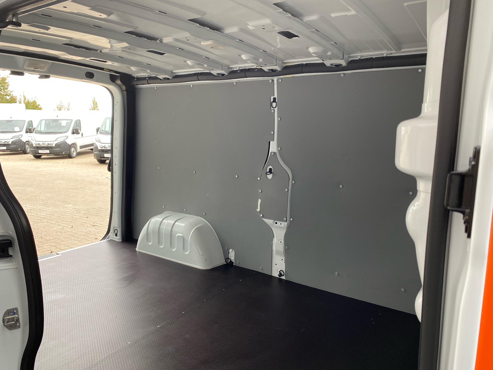 Billede af Renault Trafic L2H1 2,0 DCI start/stop EDC 150HK Van 6g Aut.