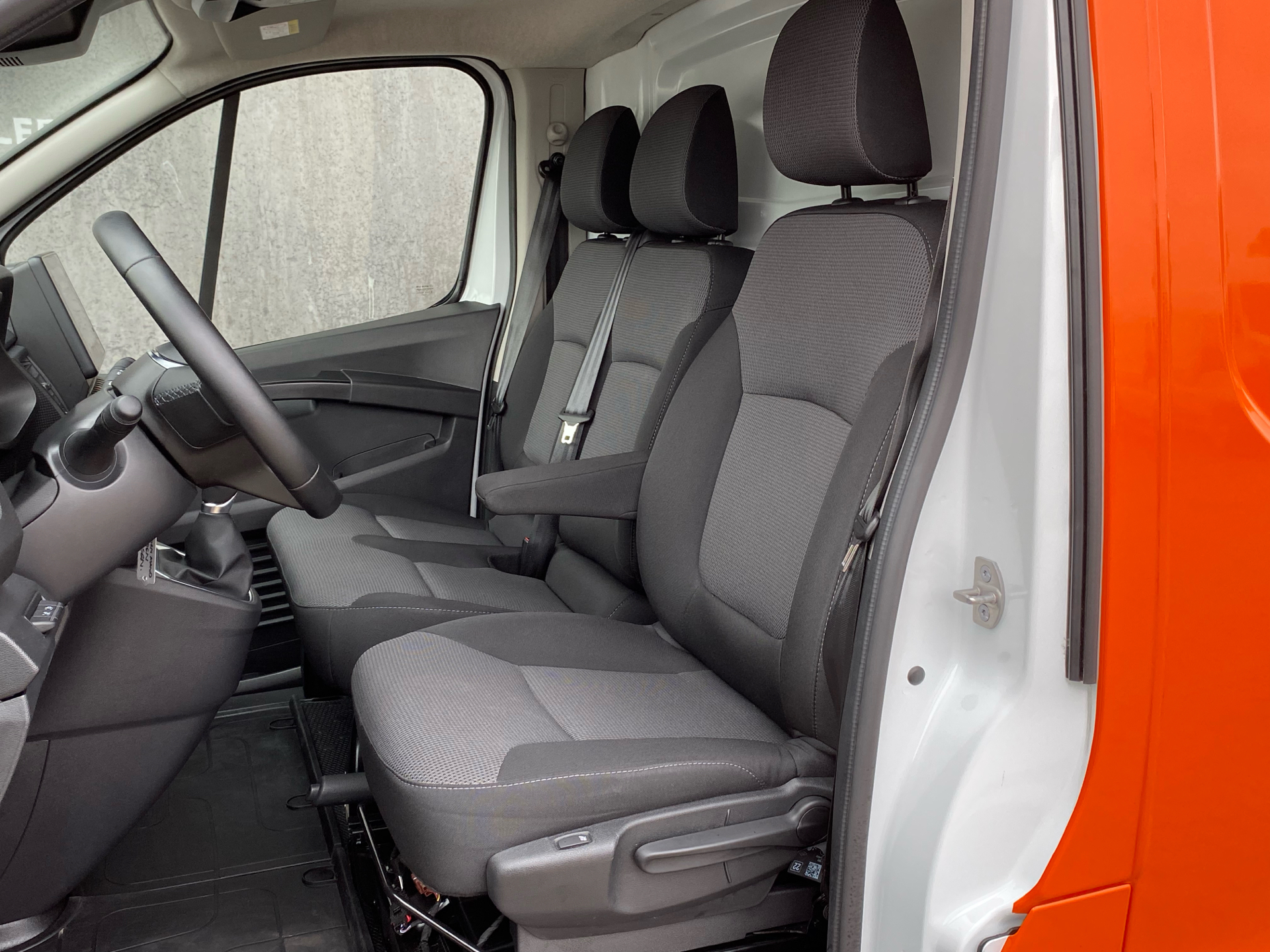 Billede af Renault Trafic L2H1 2,0 DCI start/stop EDC 150HK Van 6g Aut.