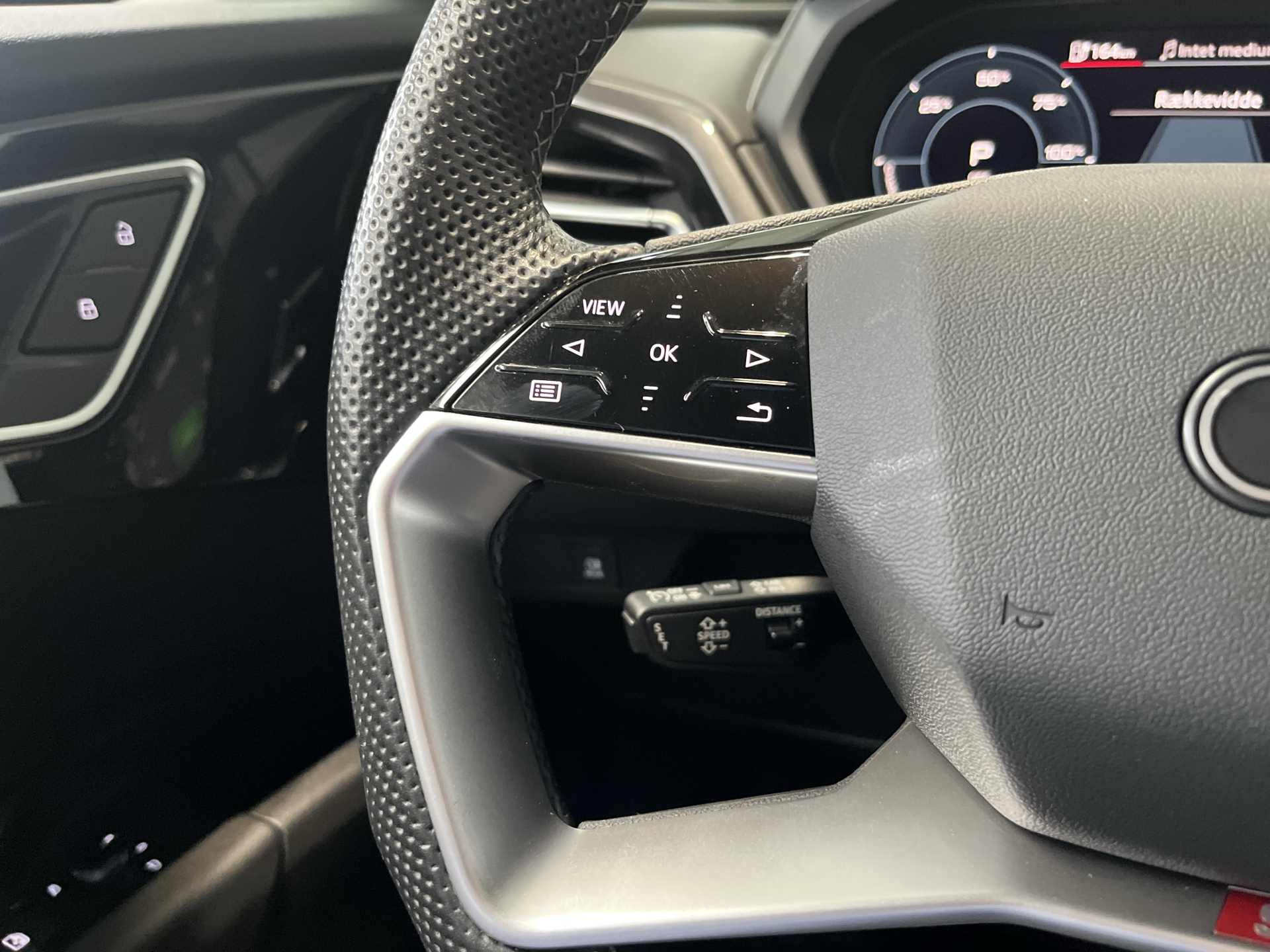 Billede af Audi Q4 Sportback 45 E-tron Attitude Quattro 265HK 5d Aut.