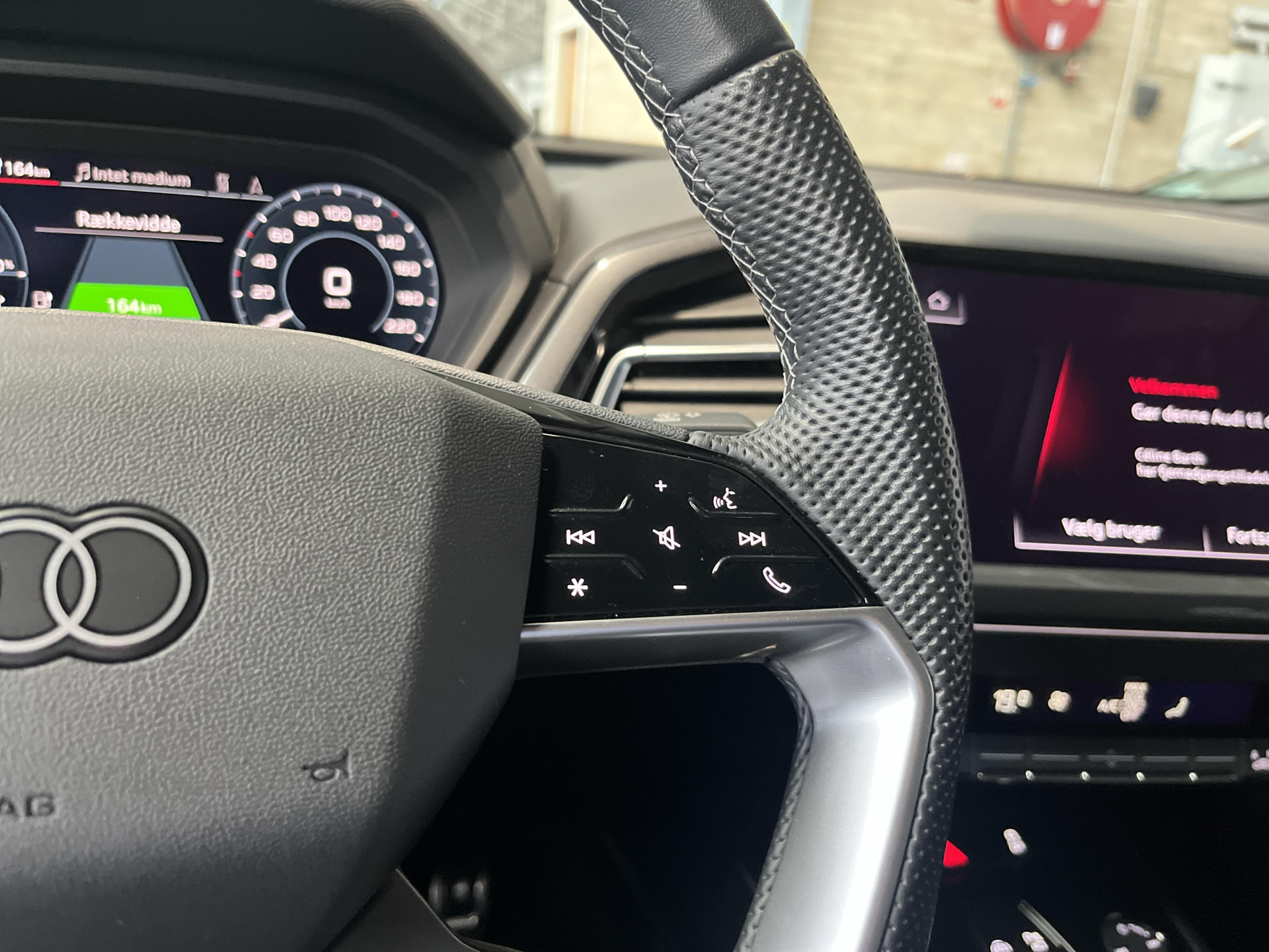 Billede af Audi Q4 Sportback 45 E-tron Attitude Quattro 265HK 5d Aut.