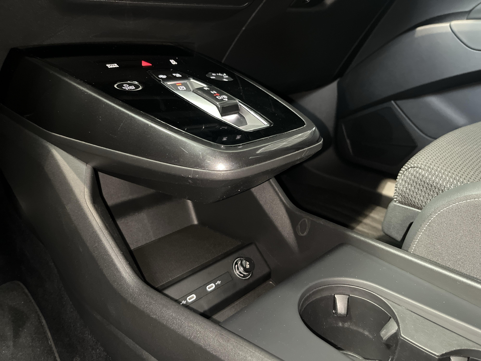 Billede af Audi Q4 Sportback 45 E-tron Attitude Quattro 265HK 5d Aut.