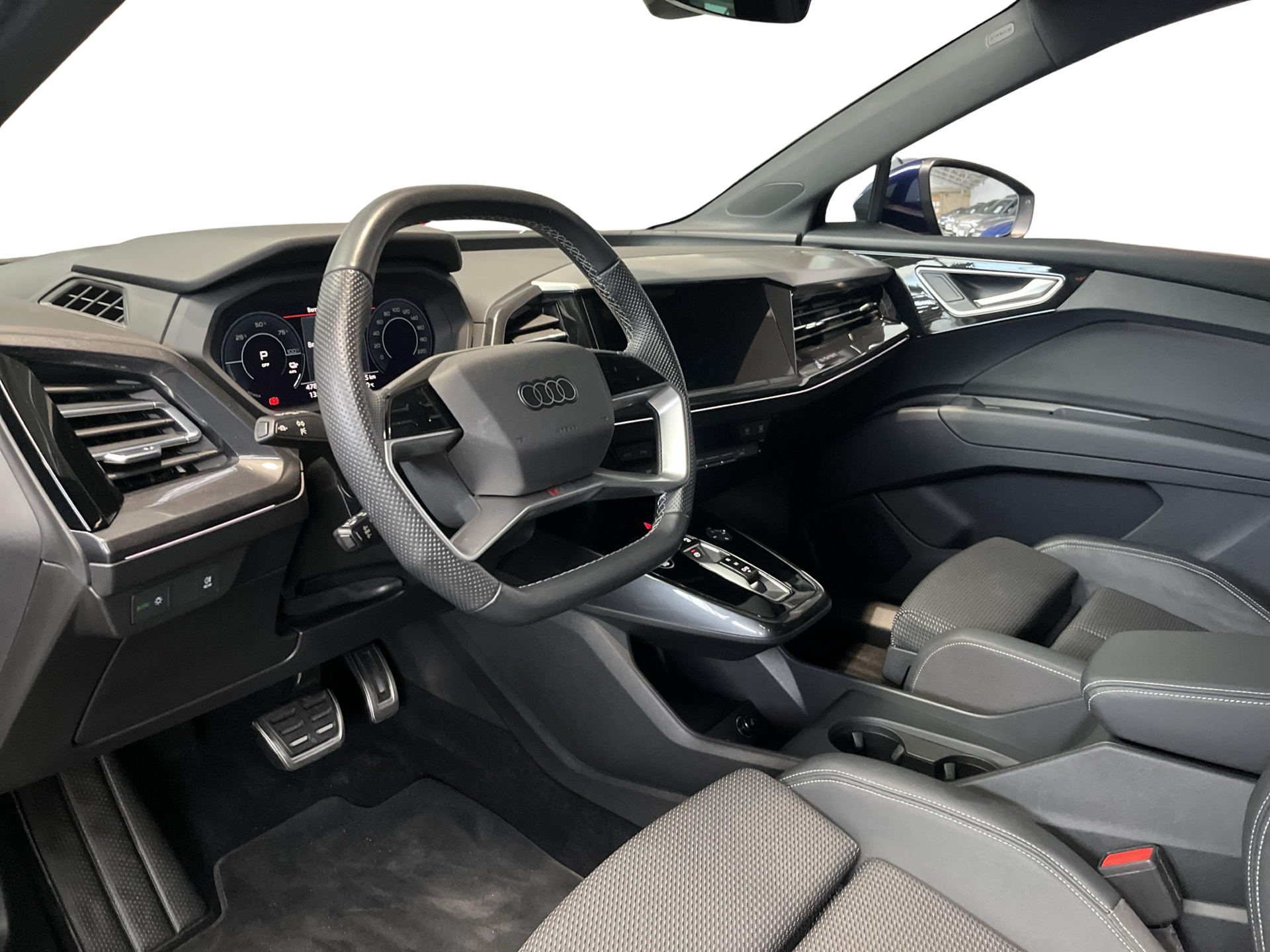 Billede af Audi Q4 Sportback 45 E-tron Attitude Quattro 265HK 5d Aut.