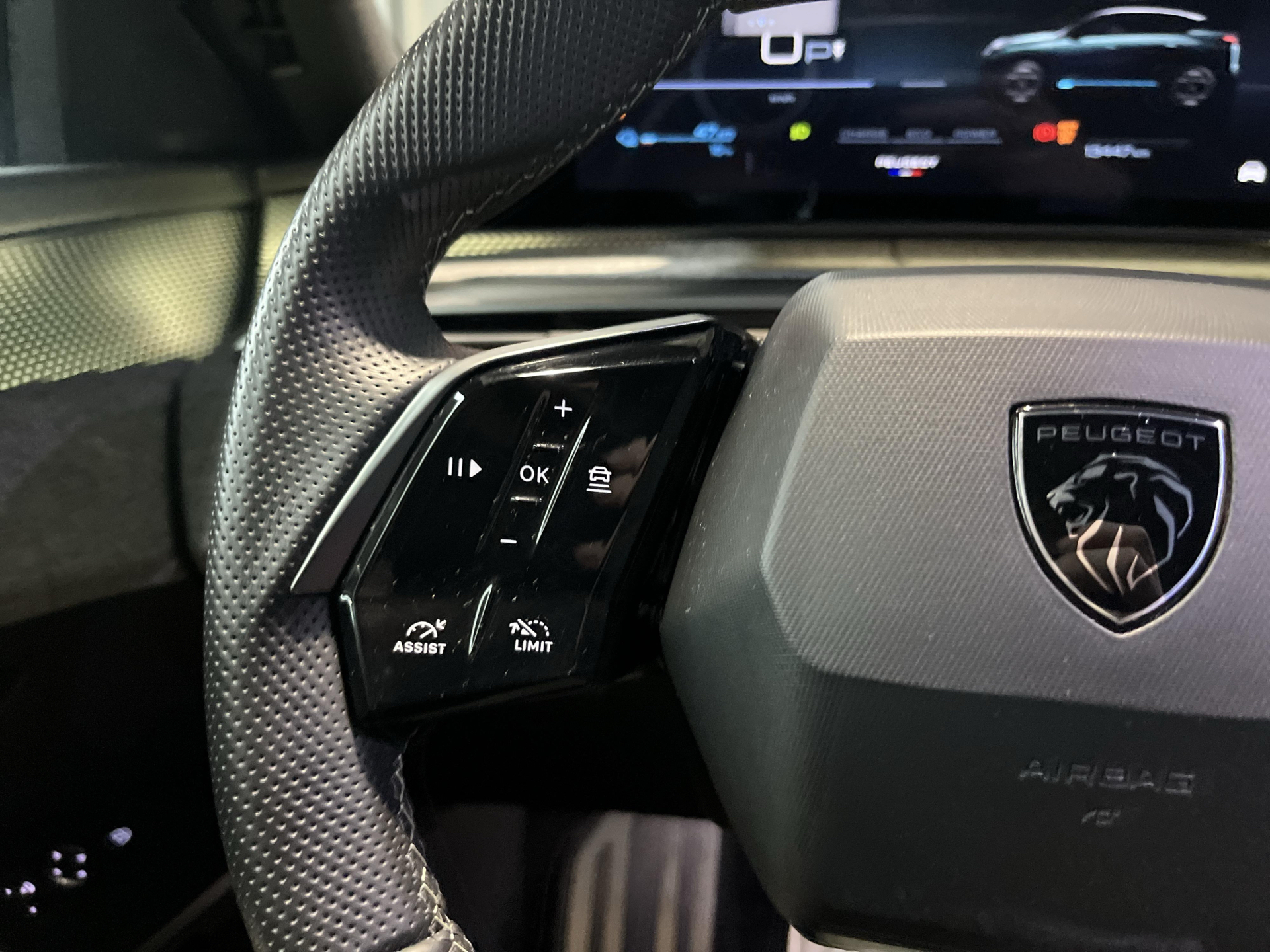 Billede af Peugeot e-3008 EL GT 210HK 5d Aut.