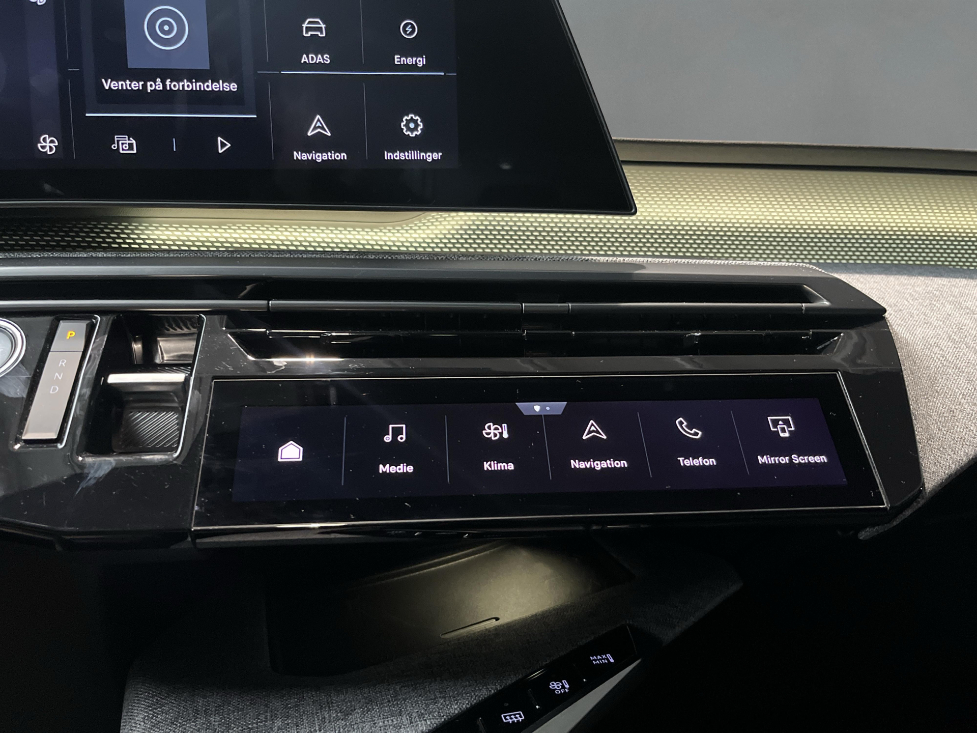 Billede af Peugeot e-3008 EL GT 210HK 5d Aut.