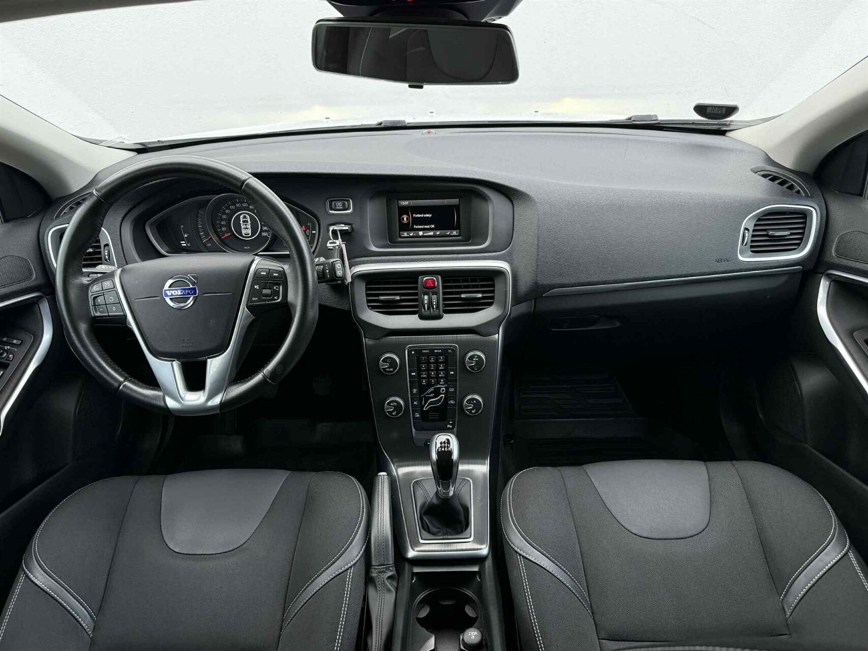 Billede af Volvo V40 2,0 D2 Momentum 120HK 5d 6g