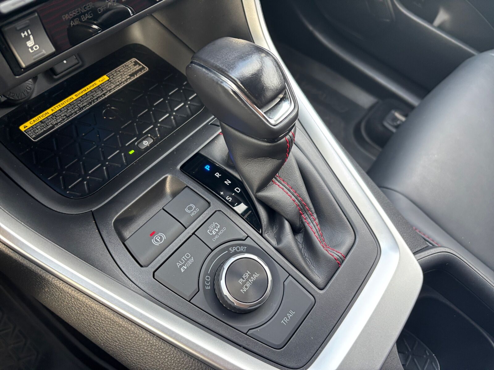 Billede af Toyota RAV4 Plug-in 2,5 Plugin-hybrid H3 Premium AWD 306HK 5d 6g Aut.