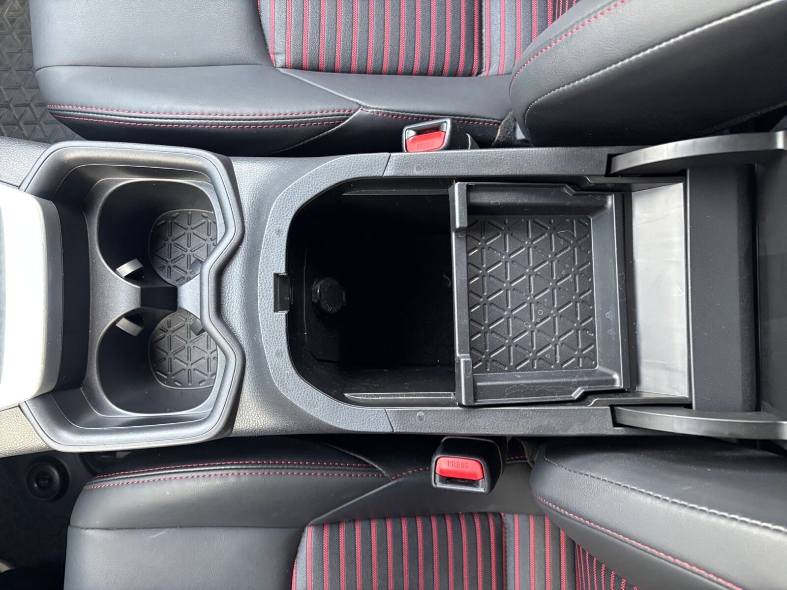 Billede af Toyota RAV4 Plug-in 2,5 Plugin-hybrid H3 Premium AWD 306HK 5d 6g Aut.