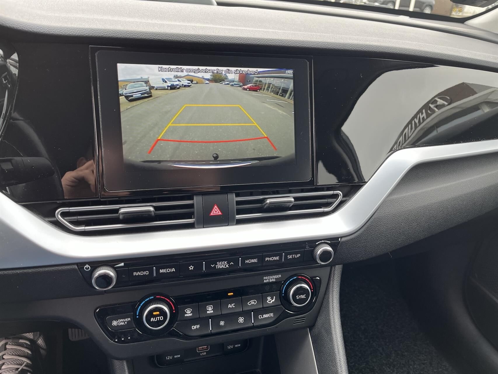 Billede af Kia Niro 1,6 GDI PHEV  Plugin-hybrid Comfort DCT 141HK 5d 6g Aut.