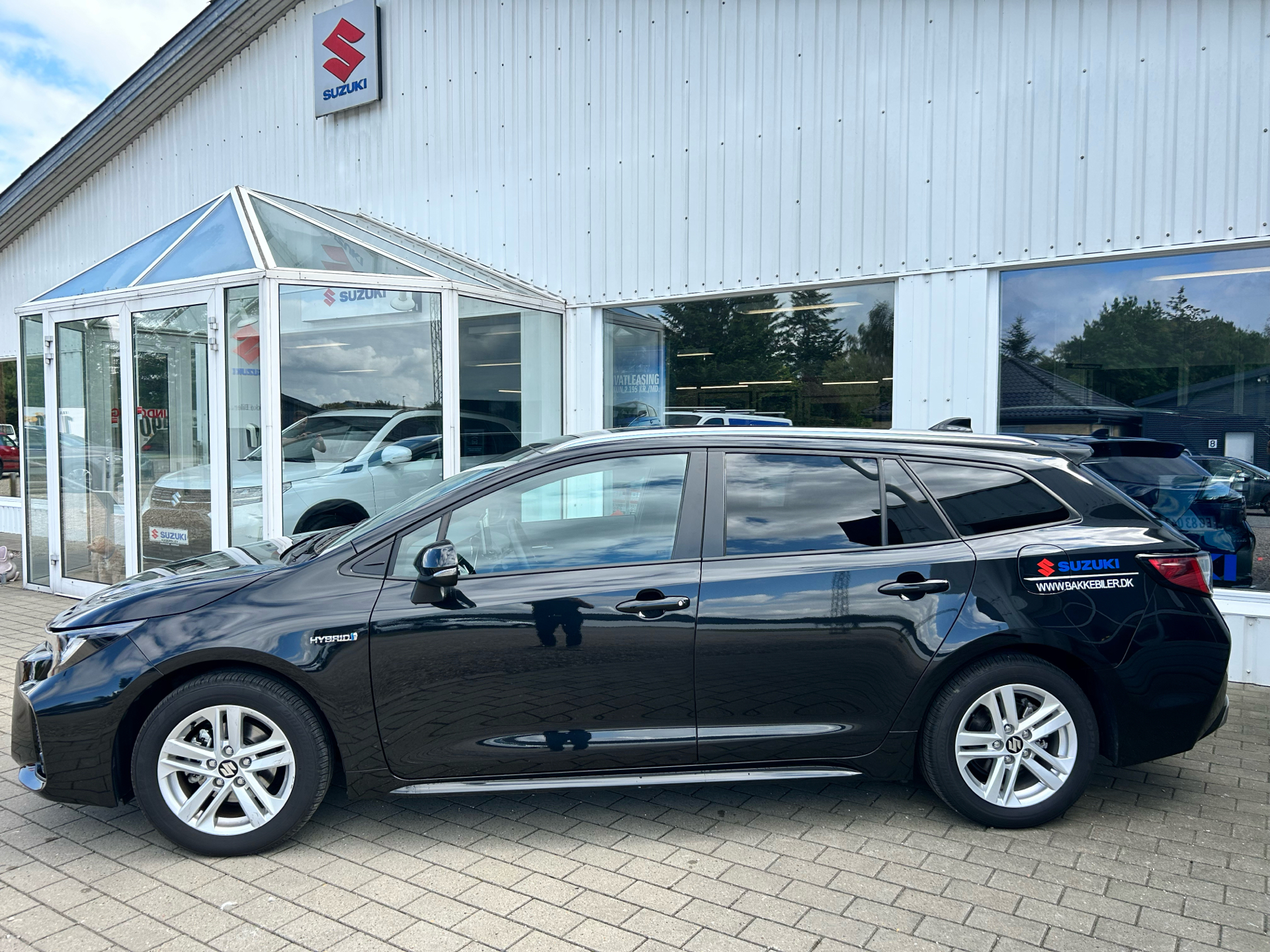 Billede af Suzuki Swace 1,8 Hybrid Active E-CVT 122HK Stc Trinl. Gear