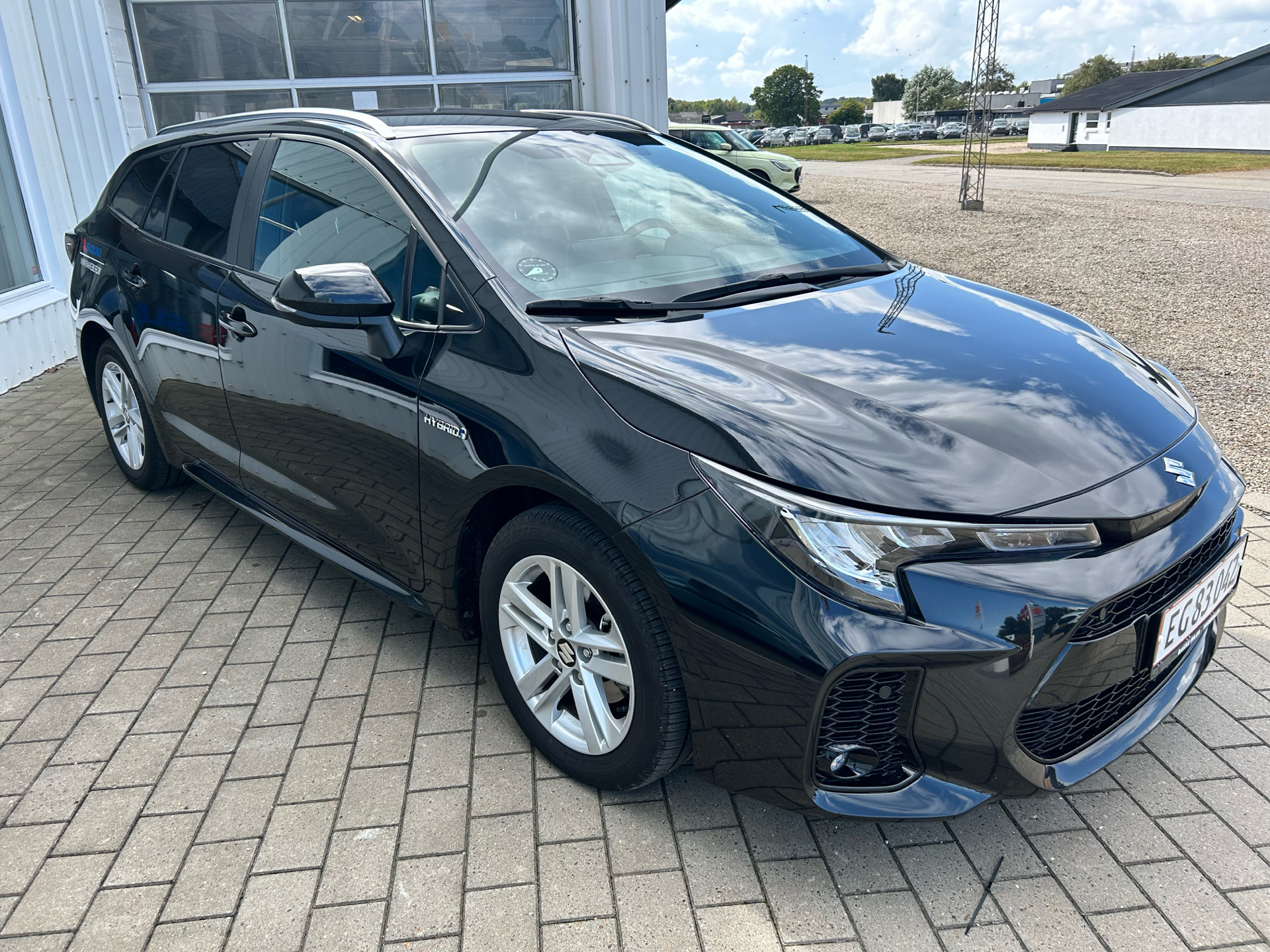 Billede af Suzuki Swace 1,8 Hybrid Active E-CVT 122HK Stc Trinl. Gear