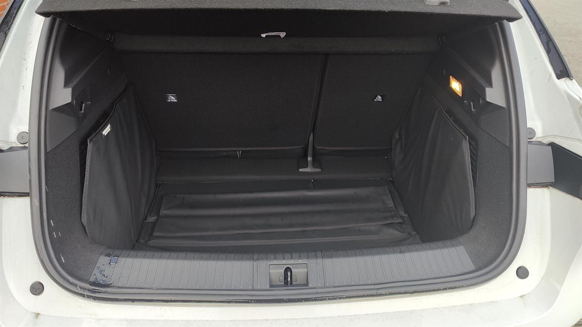 Billede af Renault Mégane E-TECH Equilibre 220HK 5d Aut.