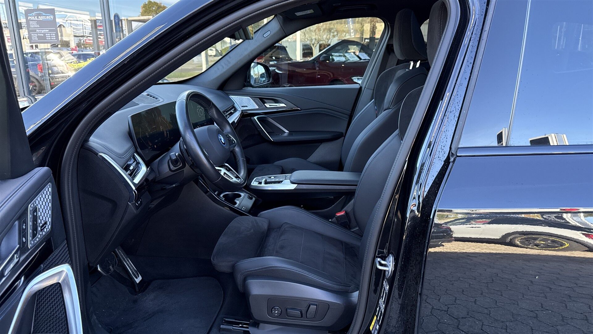 Billede af BMW iX1 xDrive30 Fully Charged M-Sport 313HK 5d Aut. 