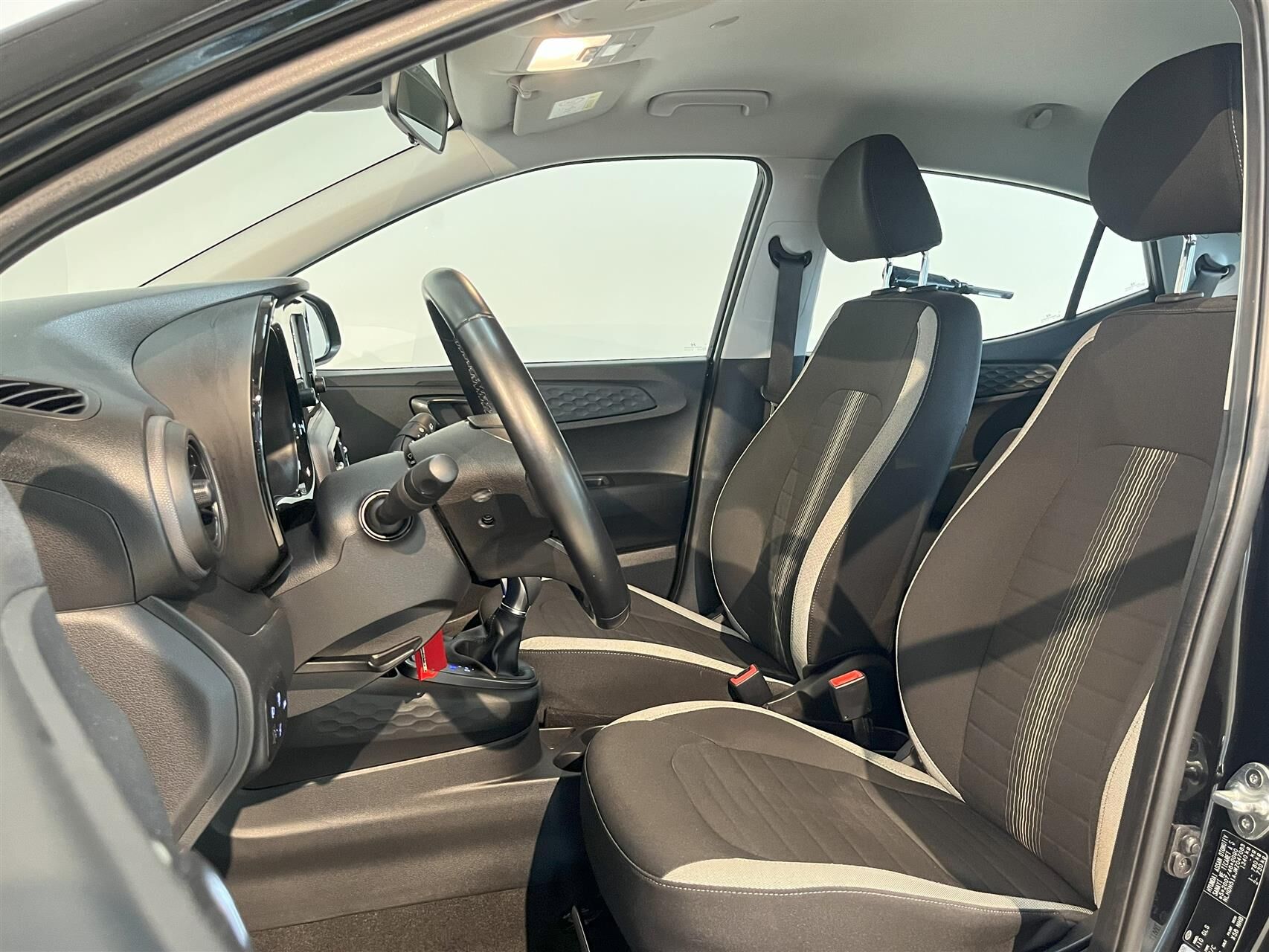 Billede af Hyundai i10 1,0 Essential AMT 67HK 5d Aut.