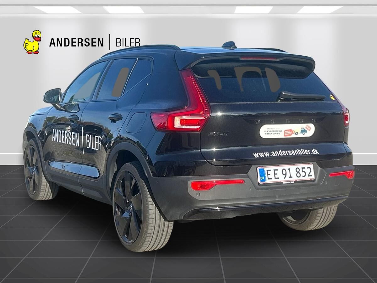 Billede af Volvo EX40 Single Motor Extended Range Black Edition 252HK 5d Aut.