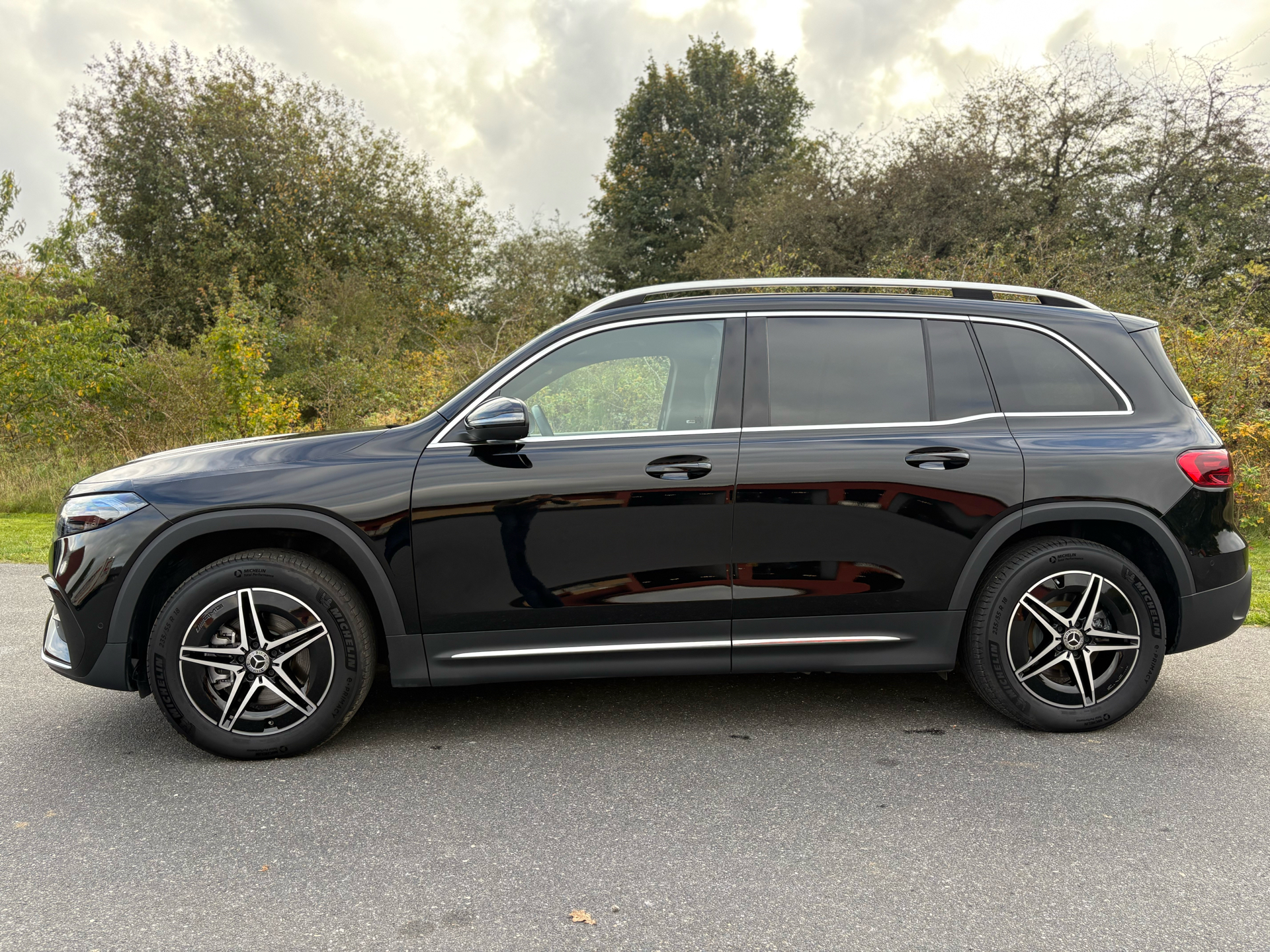 Billede af Mercedes-Benz EQB 350 EL AMG Advance 4Matic 292HK 5d Aut.