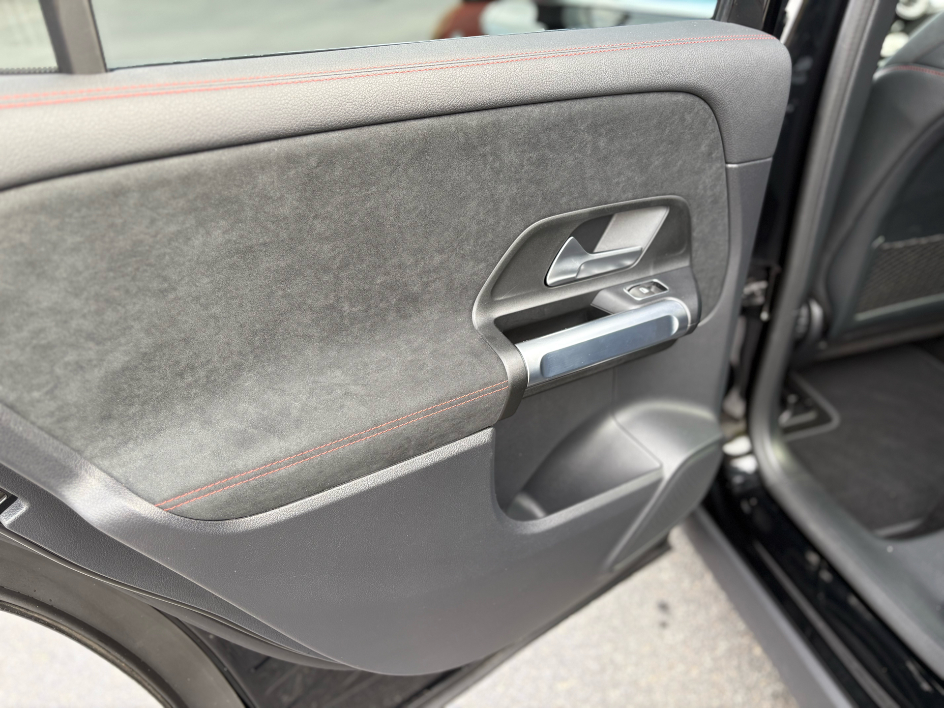 Billede af Mercedes-Benz EQB 350 EL AMG Advance 4Matic 292HK 5d Aut.