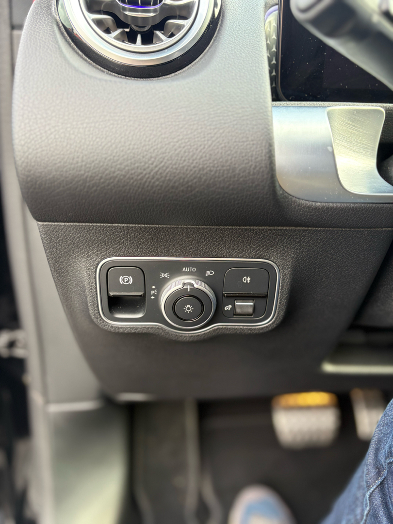 Billede af Mercedes-Benz EQB 350 EL AMG Advance 4Matic 292HK 5d Aut.