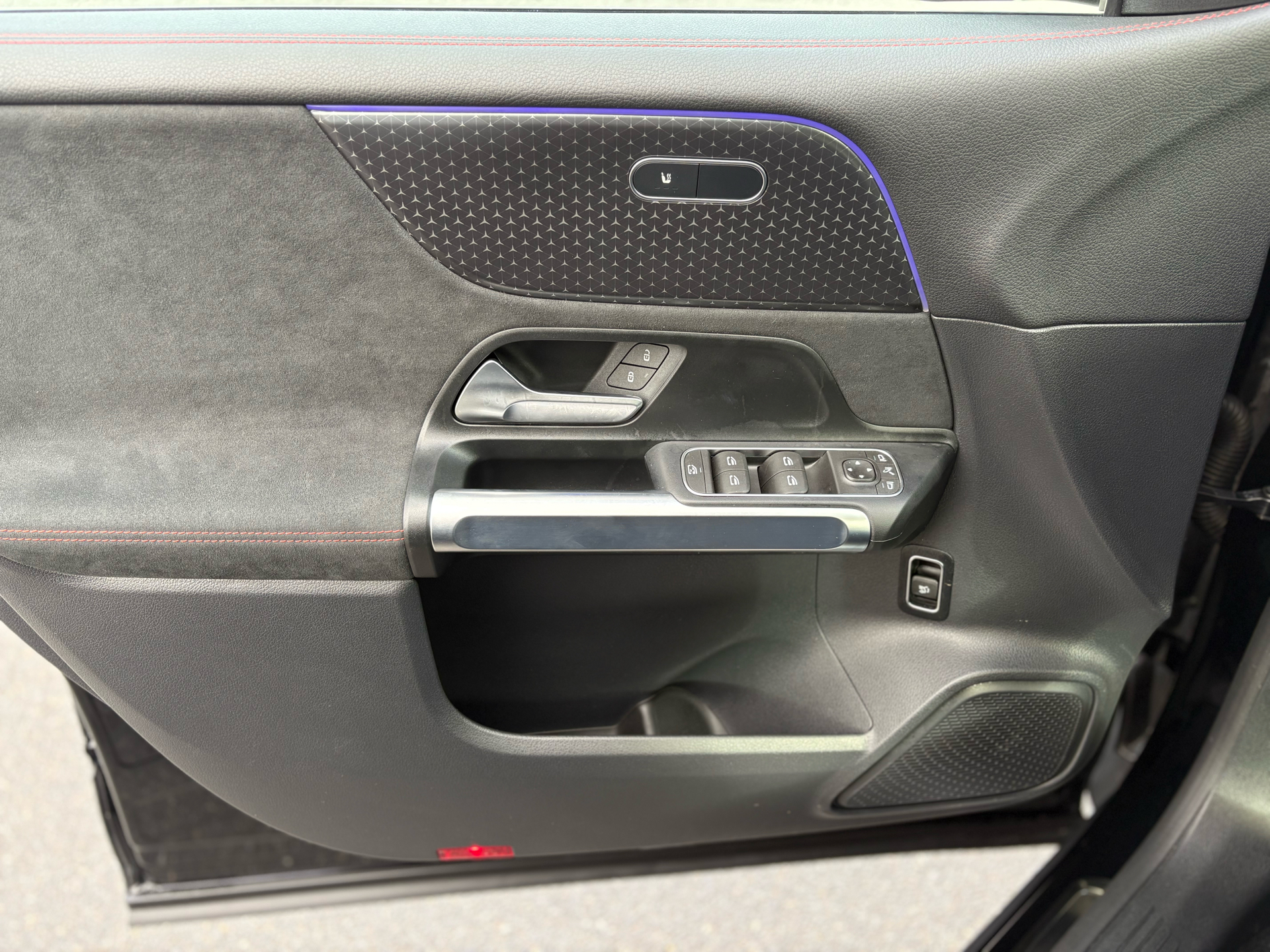 Billede af Mercedes-Benz EQB 350 EL AMG Advance 4Matic 292HK 5d Aut.