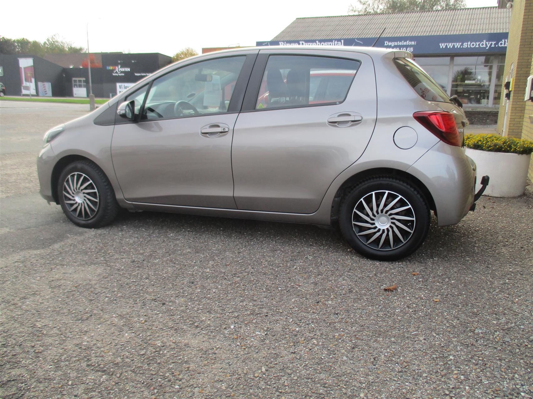 Billede af Toyota Yaris 1,3 VVT-I T2 Skyview 100HK 5d 6g