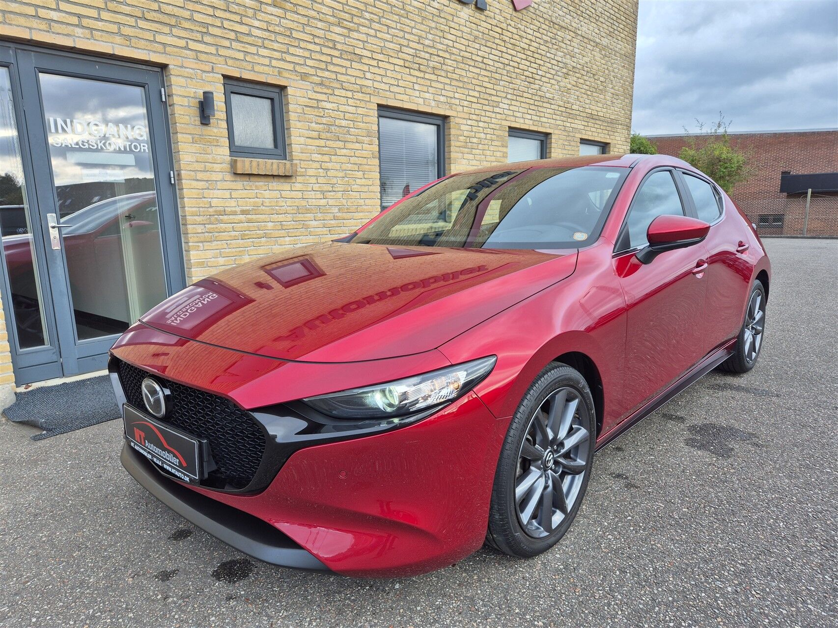 Billede af Mazda 3 2,0 Skyactiv-G  Mild hybrid Sky m. Technology Pack 122HK 5d 6g Aut.