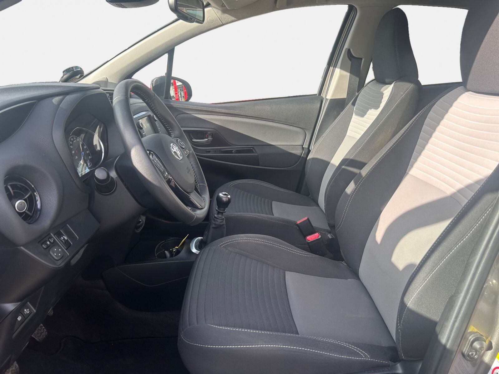 Billede af Toyota Yaris 1,5 VVT-I T3 Smartpakke 111HK 5d 6g