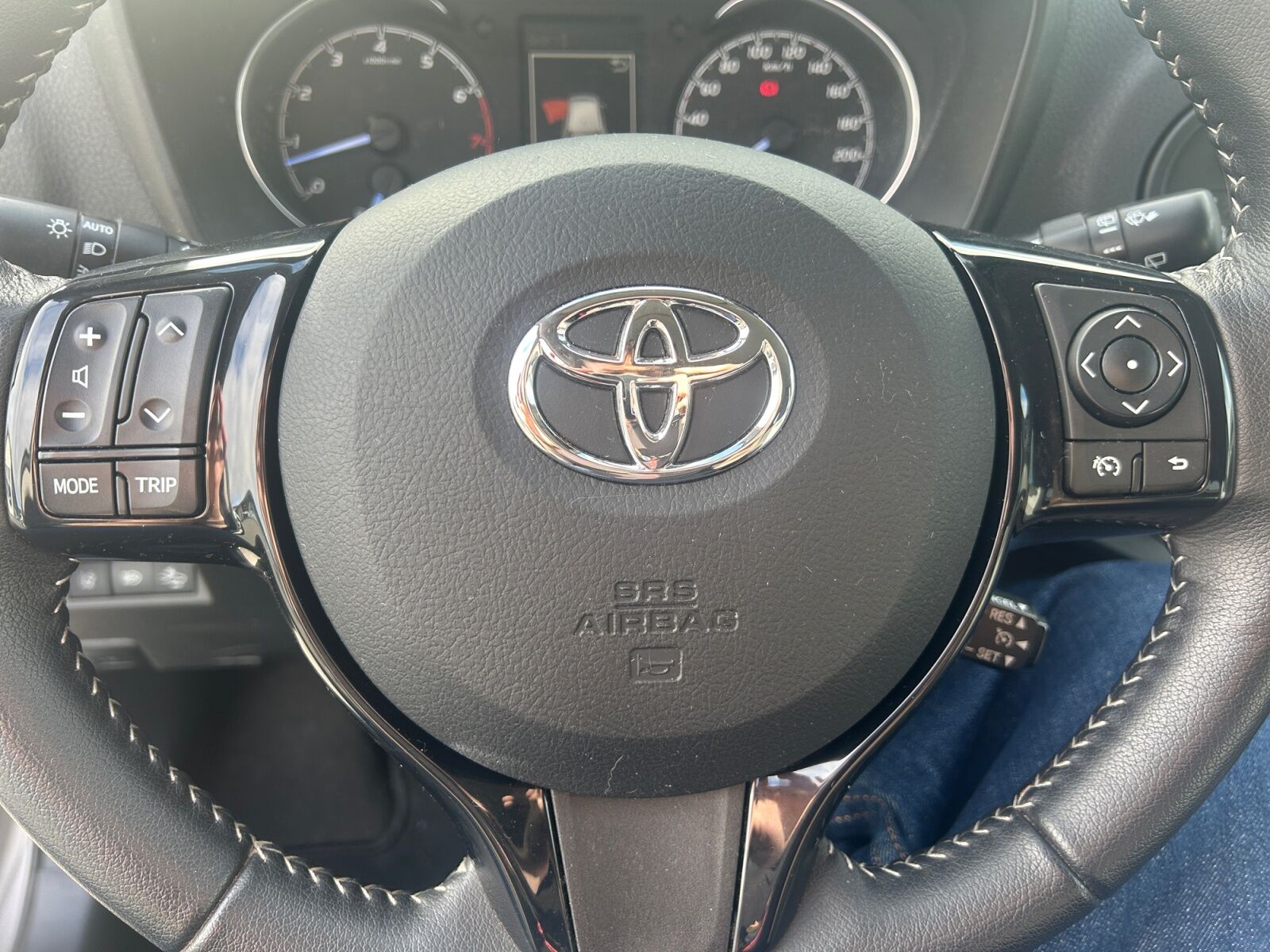 Billede af Toyota Yaris 1,5 VVT-I T3 Smartpakke 111HK 5d 6g