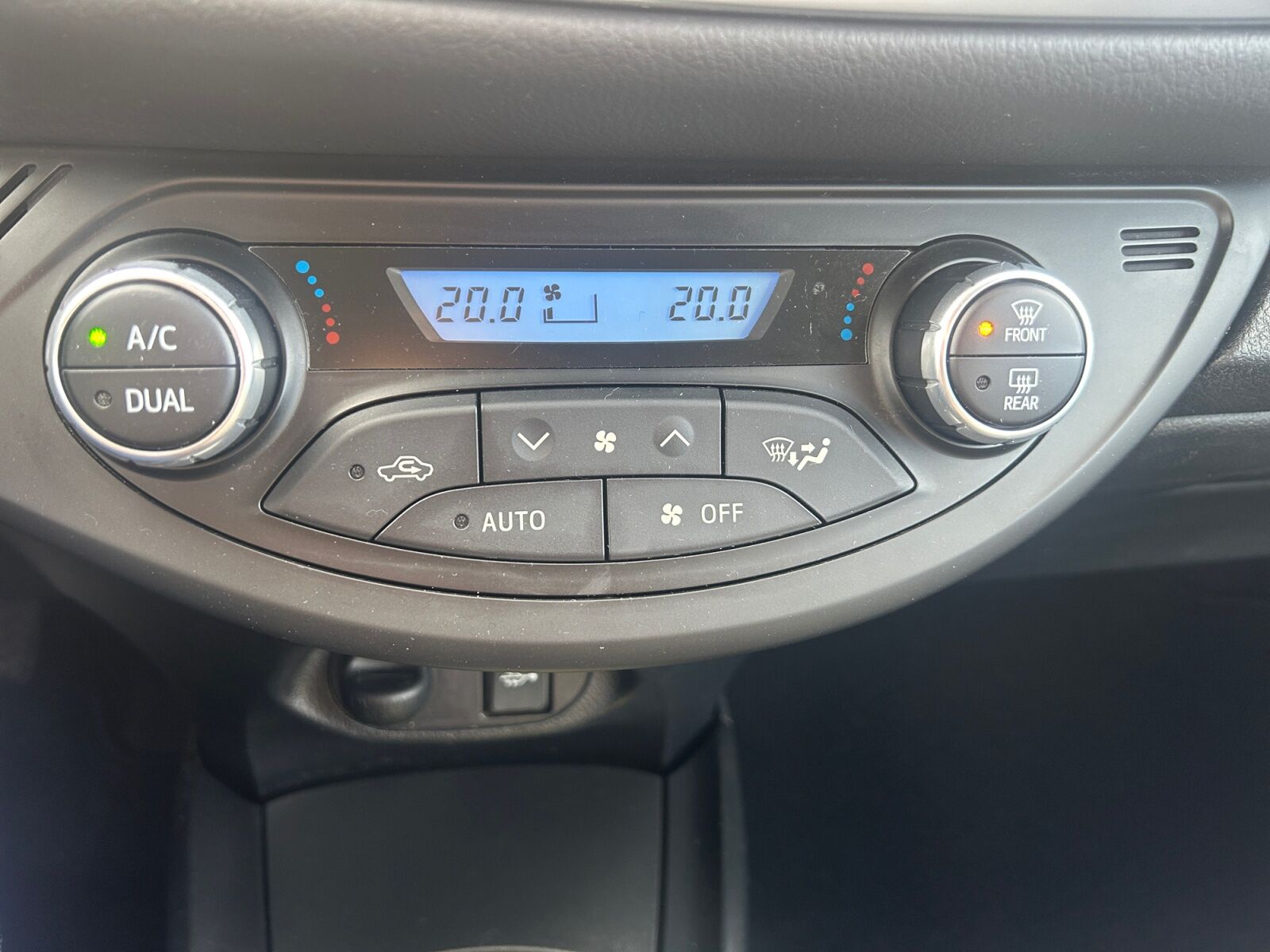 Billede af Toyota Yaris 1,5 VVT-I T3 Smartpakke 111HK 5d 6g