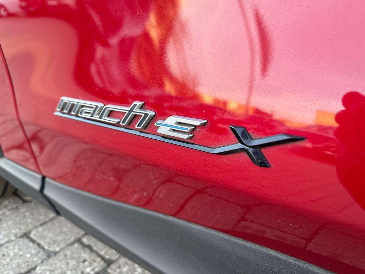 Billede af Ford Mustang Mach-E EL UR 294HK 5d Aut.