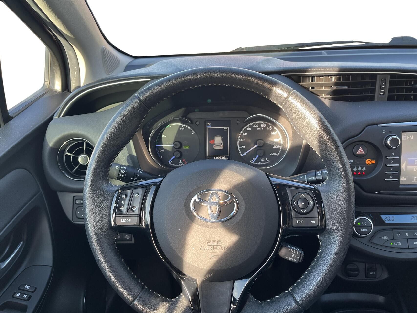 Billede af Toyota Yaris 1,5 Hybrid H3 Smartpakke E-CVT 100HK 5d Trinl. Gear