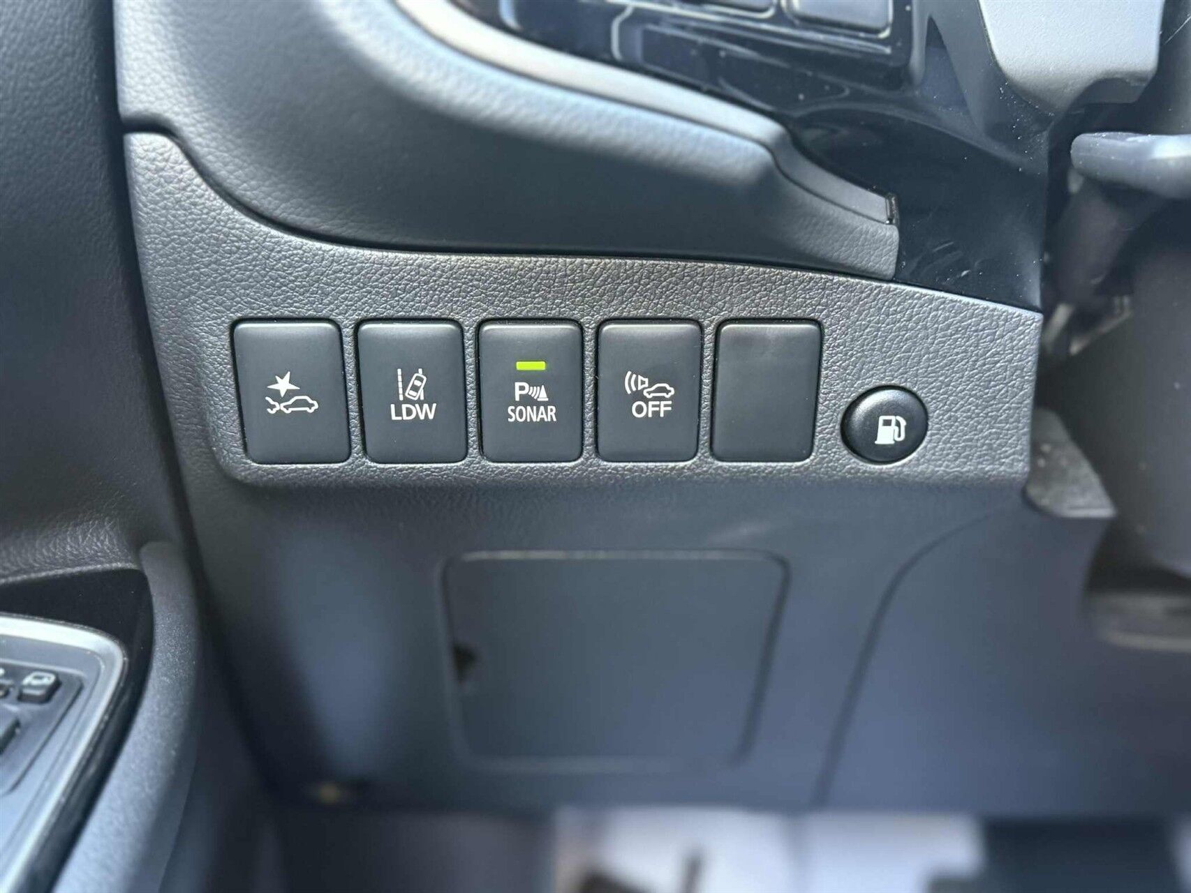 Billede af Mitsubishi Outlander 2,4 PHEV  Plugin-hybrid Limited 4WD 224HK 5d 6g Trinl. Gear