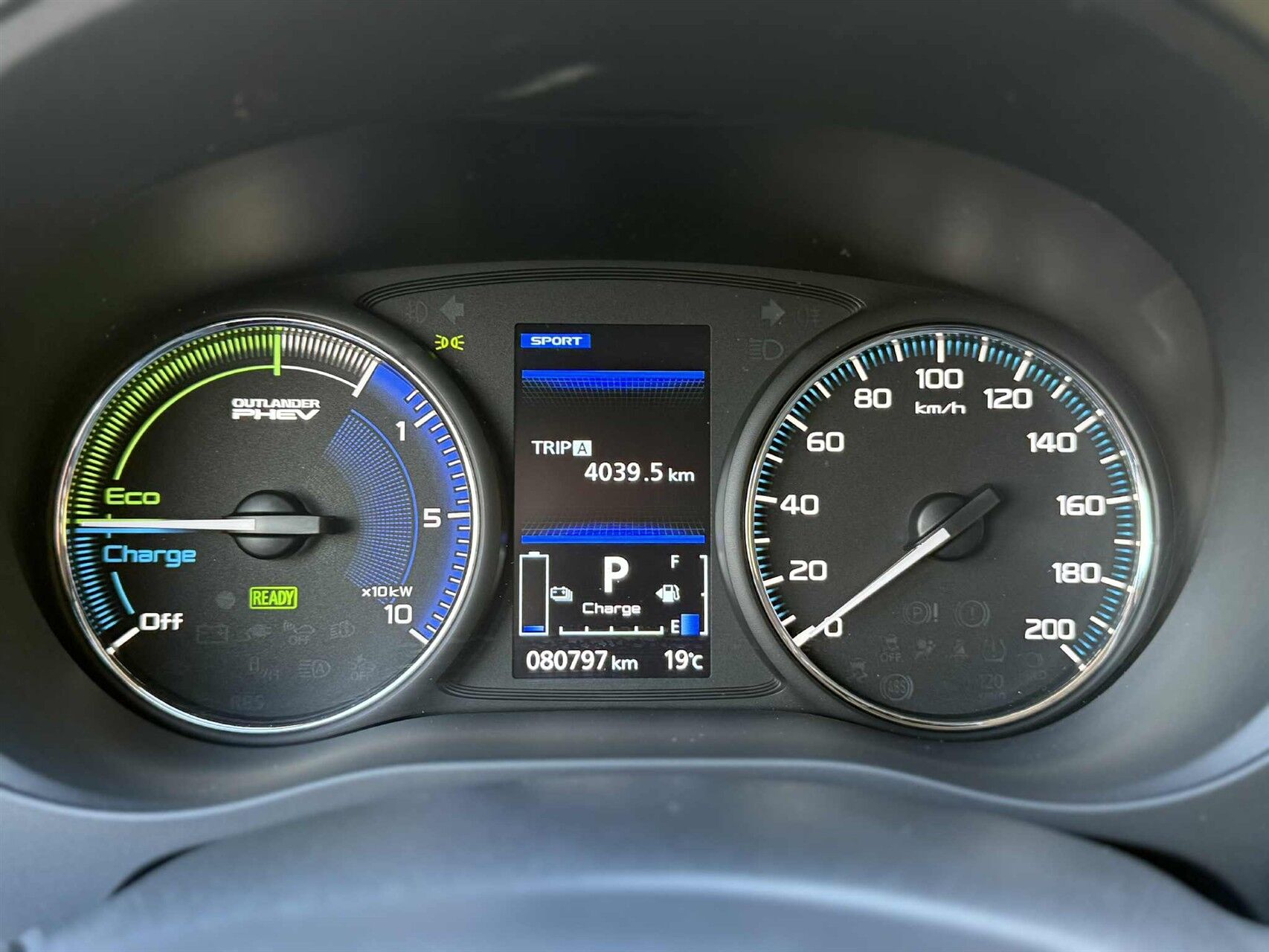 Billede af Mitsubishi Outlander 2,4 PHEV  Plugin-hybrid Limited 4WD 224HK 5d 6g Trinl. Gear