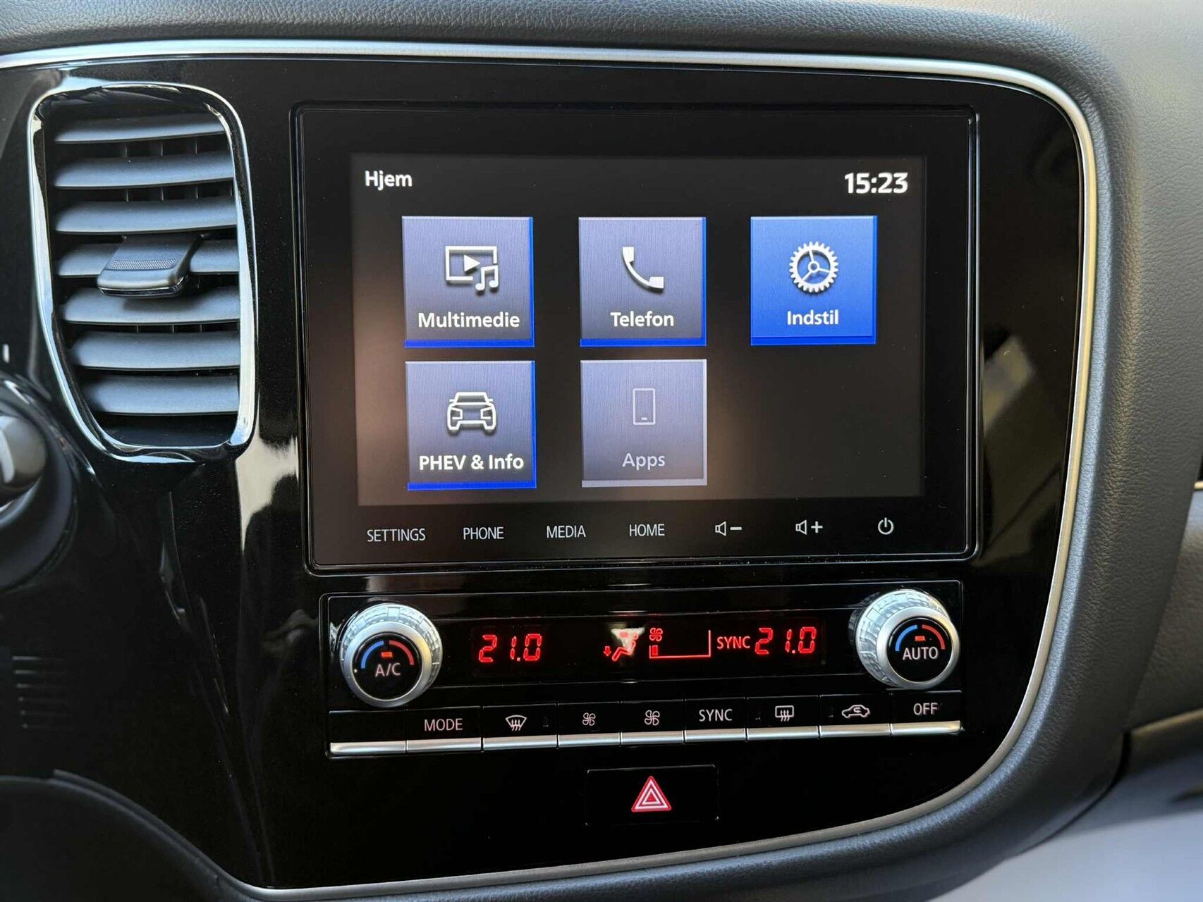 Billede af Mitsubishi Outlander 2,4 PHEV  Plugin-hybrid Limited 4WD 224HK 5d 6g Trinl. Gear