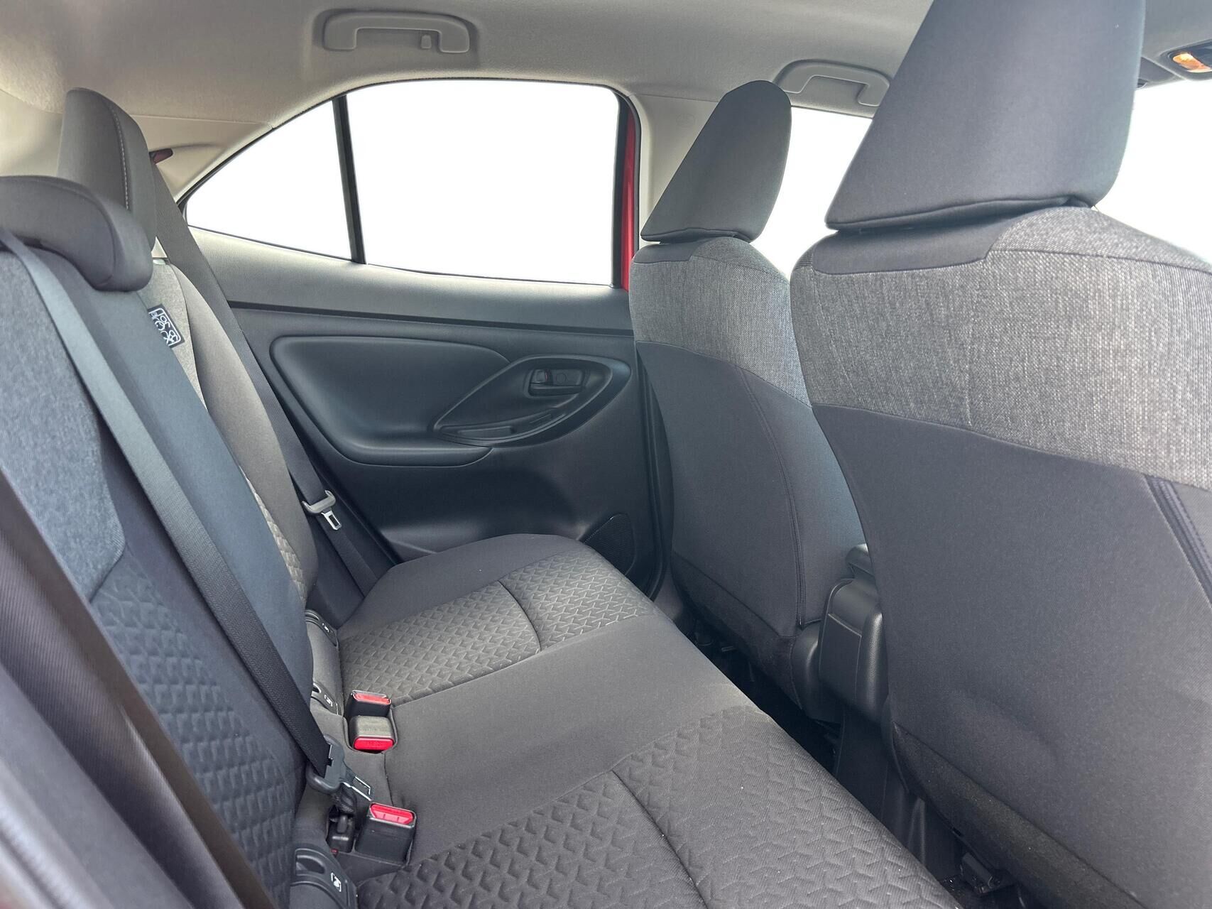 Billede af Toyota Yaris Cross 1,5 Hybrid Essential Comfort 116HK 5d Trinl. Gear