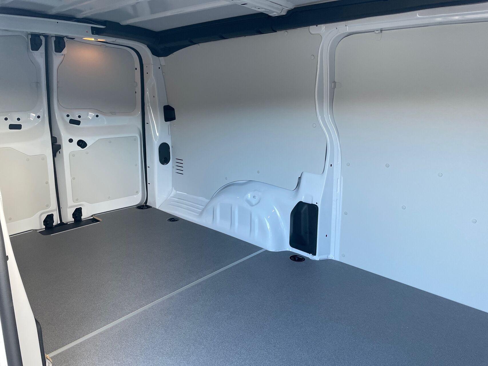 Billede af Toyota Proace Long 2,0 D Comfort Master m/Alm adskillelse - SmartCargo 144HK Van 8g Aut.