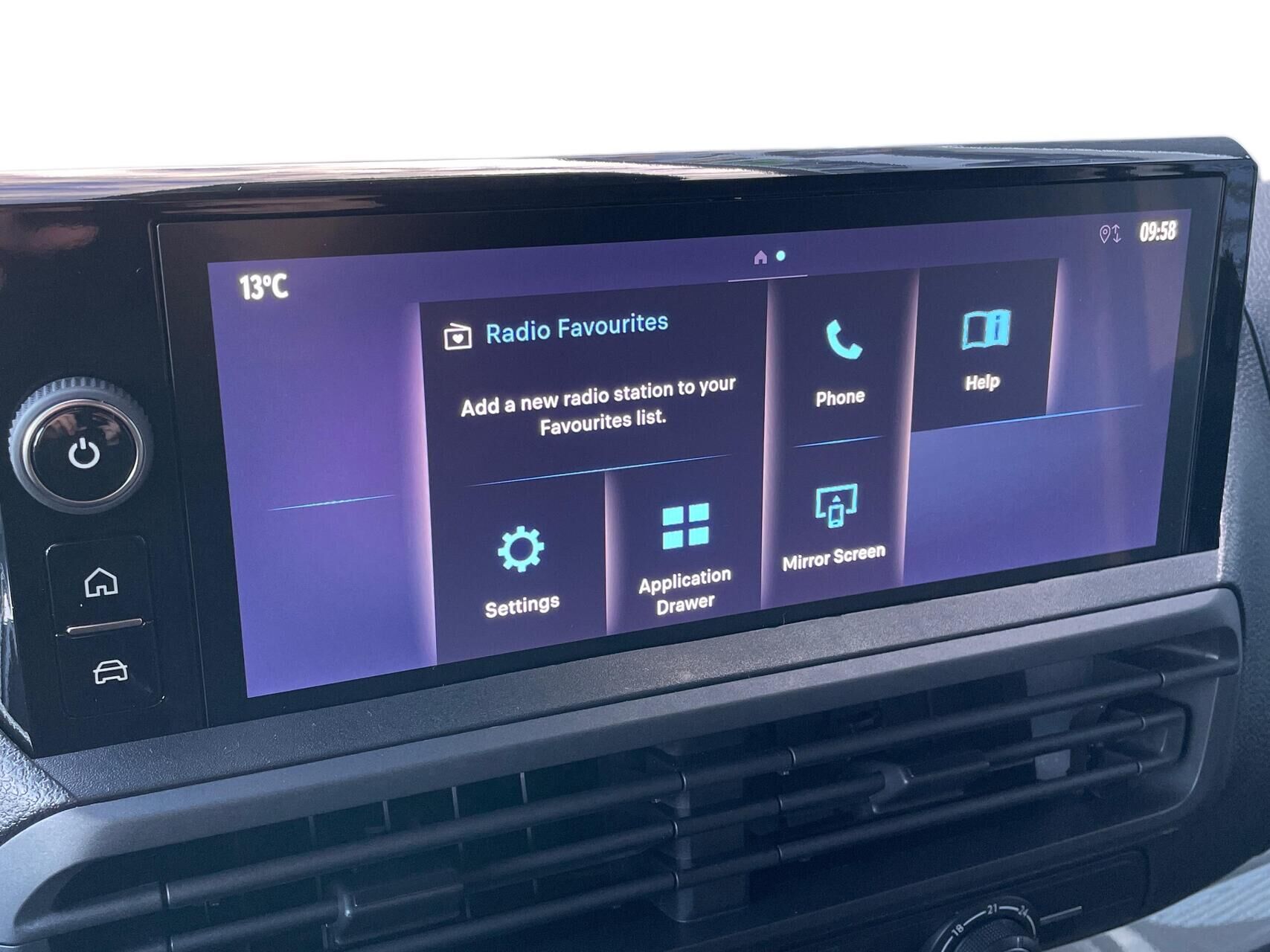 Billede af Toyota Proace Long 2,0 D Comfort Master m/Alm adskillelse - SmartCargo 144HK Van 8g Aut.