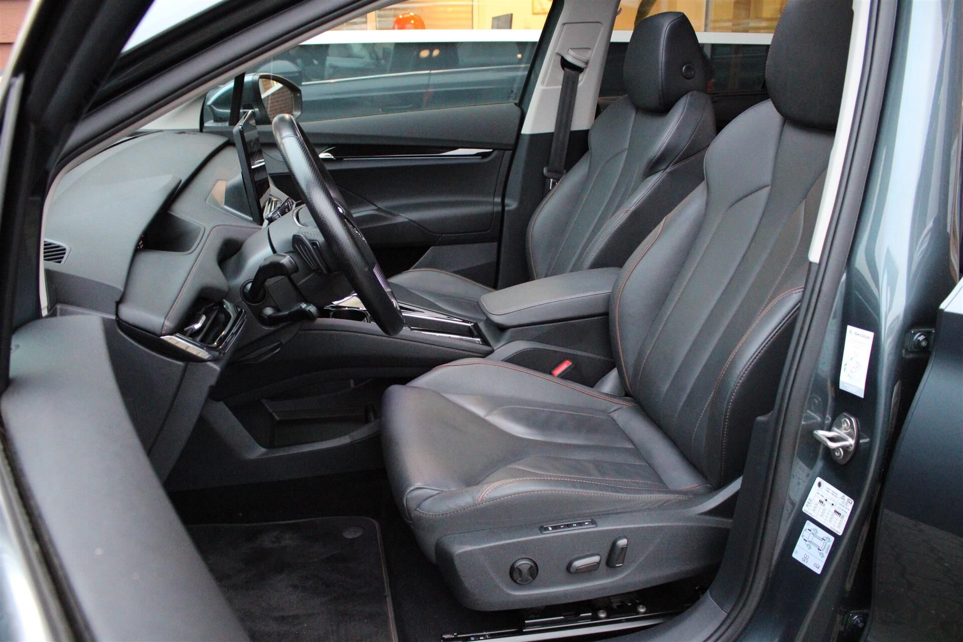 Billede af Skoda Enyaq iV 80 EL Design Selection Suite 204HK 5d Aut.