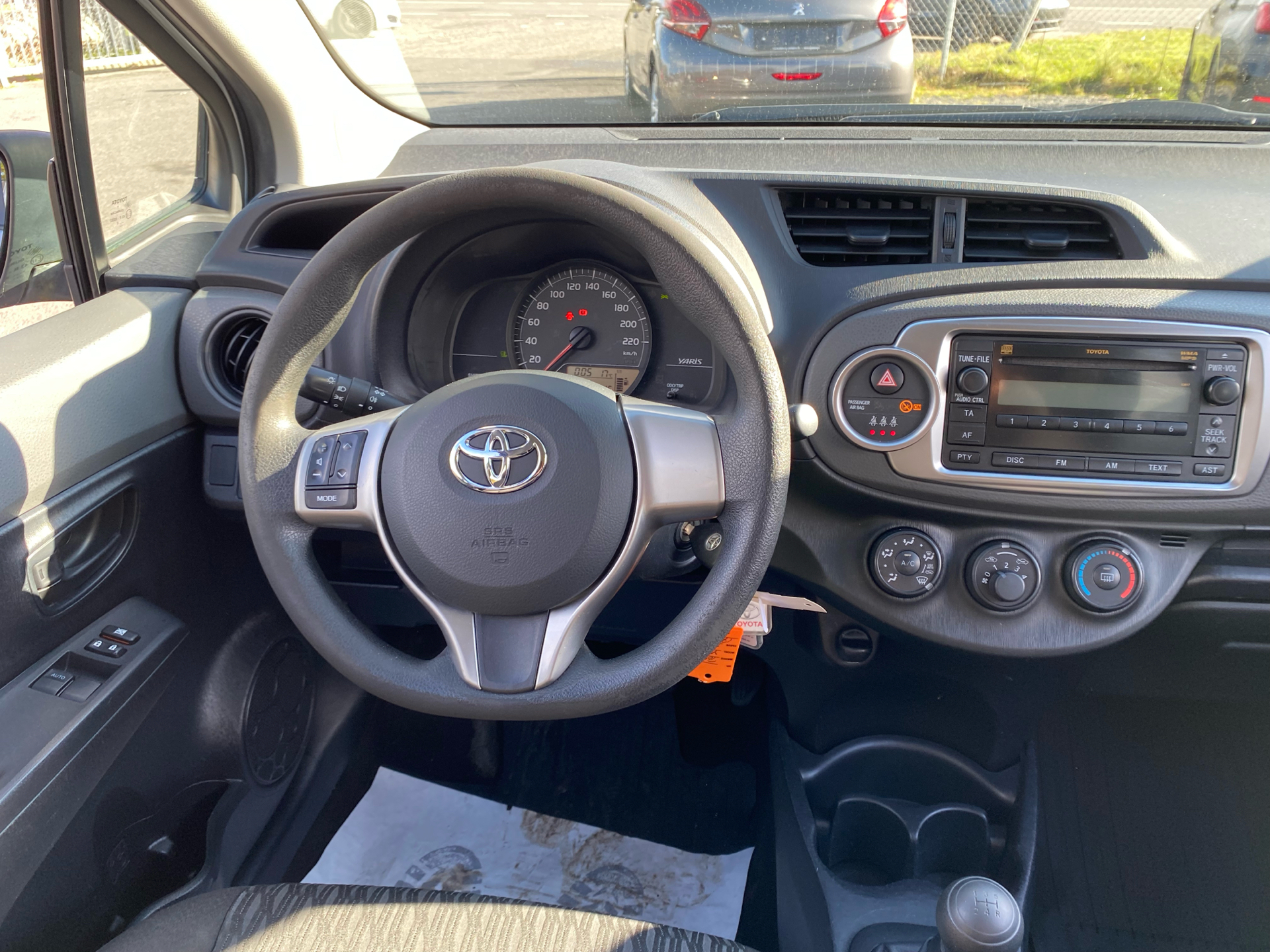 Billede af Toyota Yaris 1,0 VVT-I T1 69HK 5d