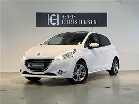 Peugeot 208 1,2 VTi Allure Sky 82HK 5d