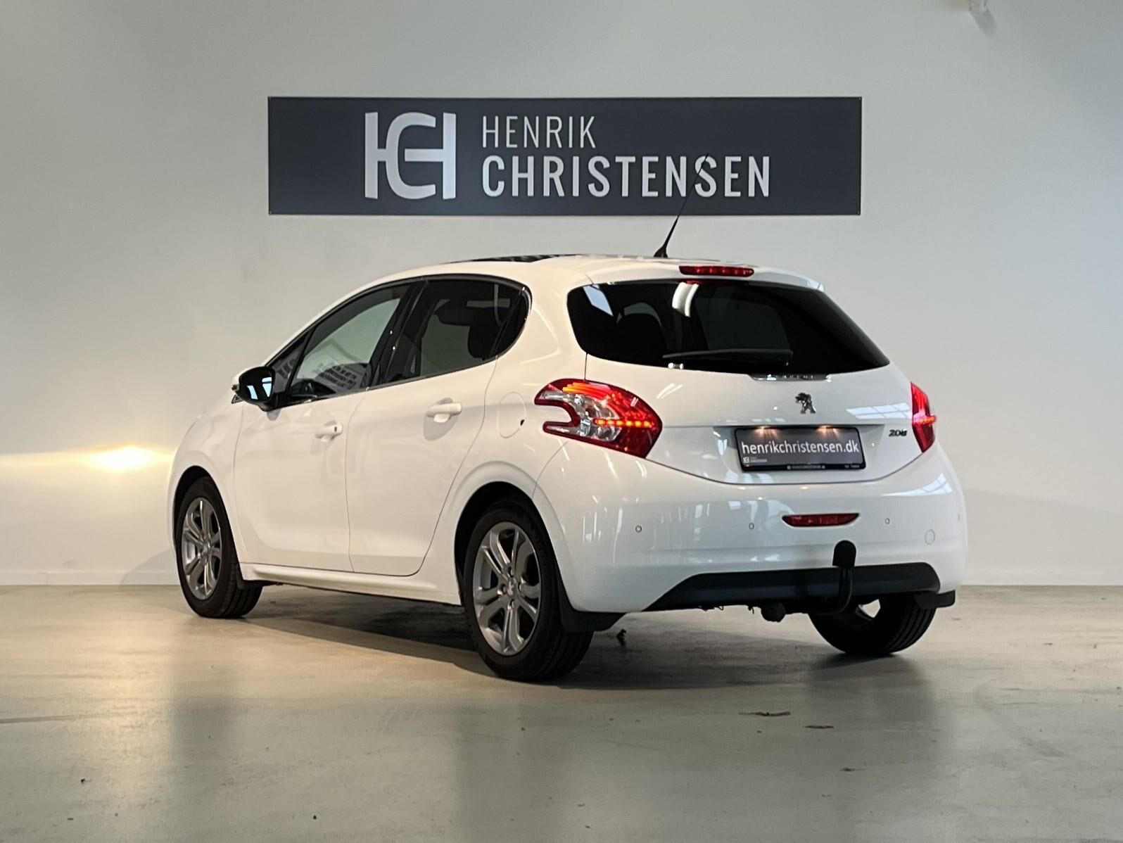 Billede af Peugeot 208 1,2 VTi Allure Sky 82HK 5d