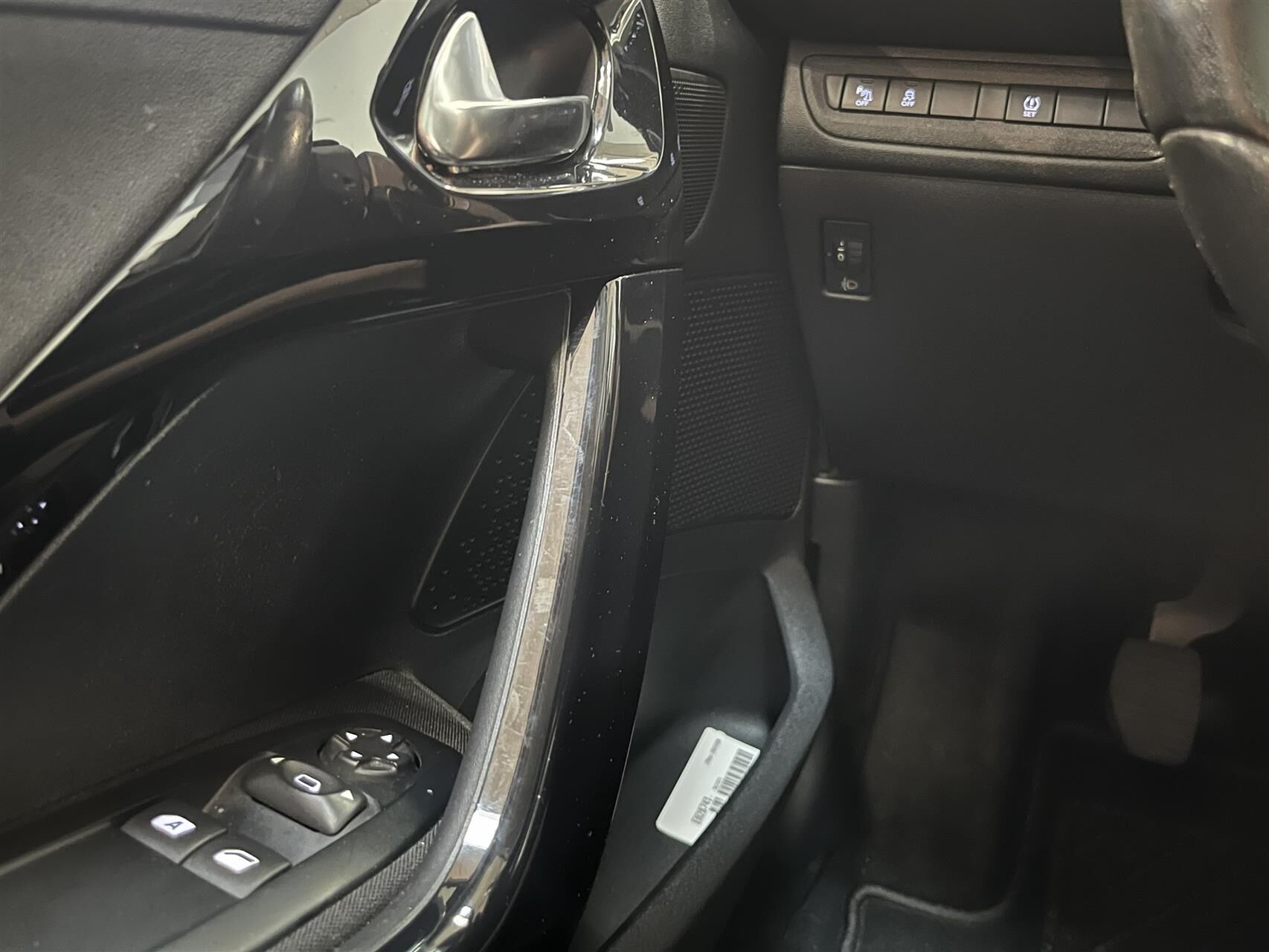 Billede af Peugeot 208 1,2 VTi Allure Sky 82HK 5d